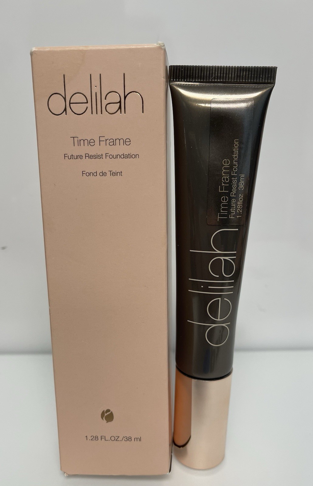 delilah TIME FRAME Future Resist Foundation MAPLE Brand New