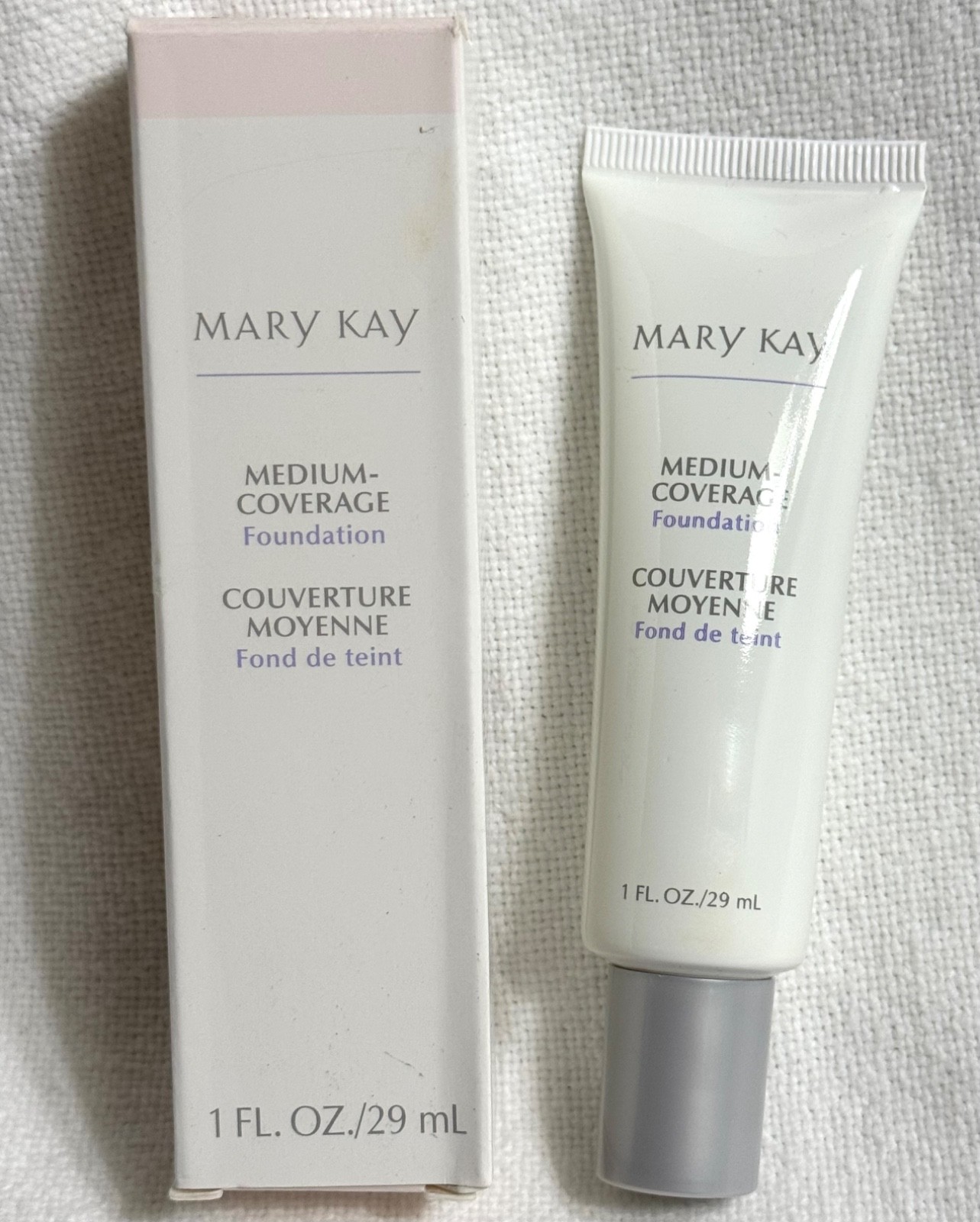New In Box Mary Kay Medium Coverage Foundation Beige 404 Normal/Dry Gray Cap