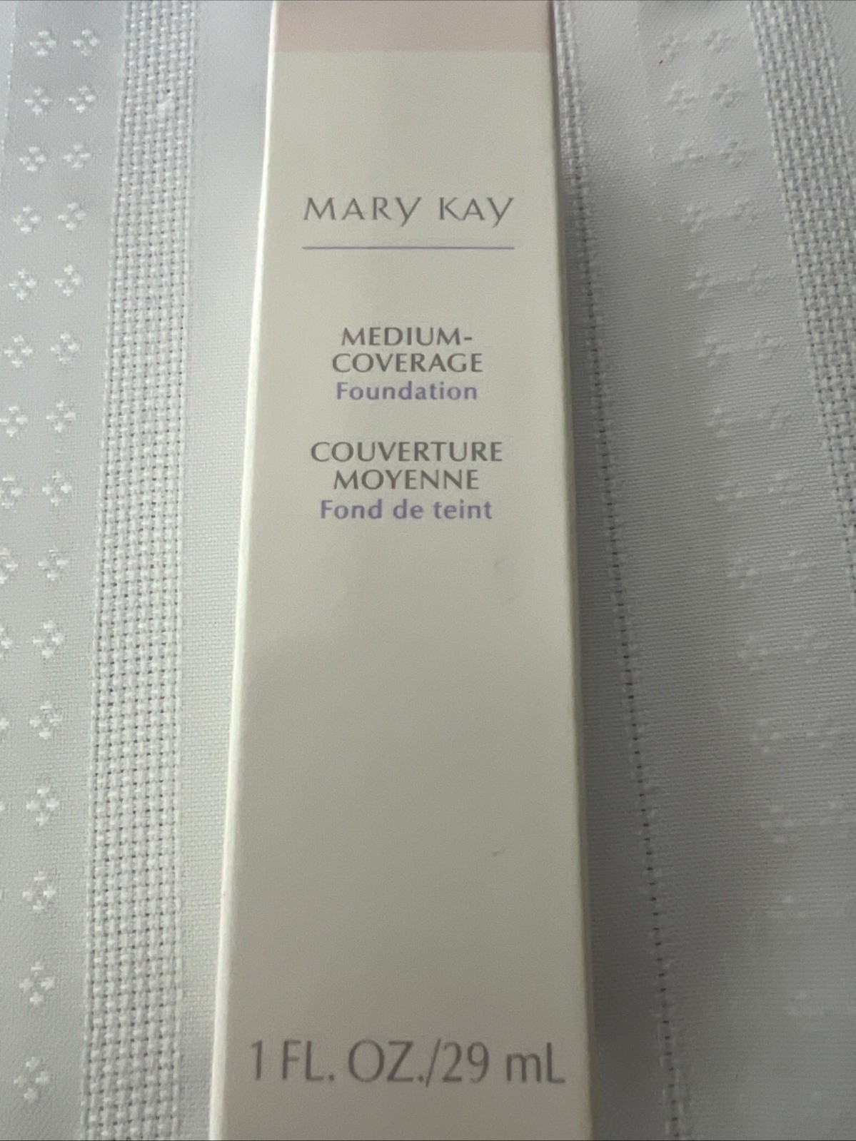 Mary Kay MEDIUM COVERAGE Liquid Foundation, IVORY #100