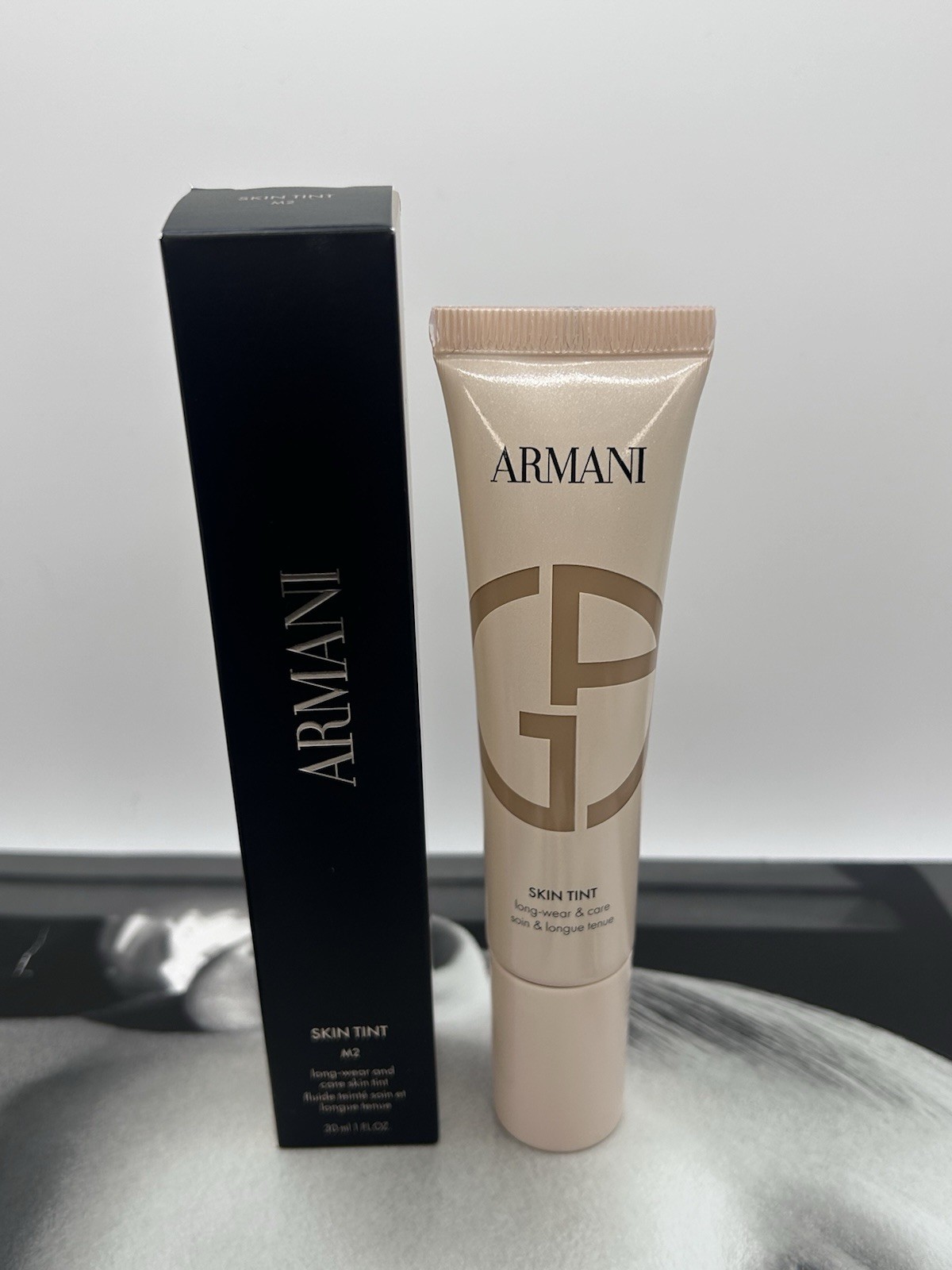 NIB Armani Beauty – M2 Medium Neutral- Longwear radiant glow Skin Tint 30ml 1oz