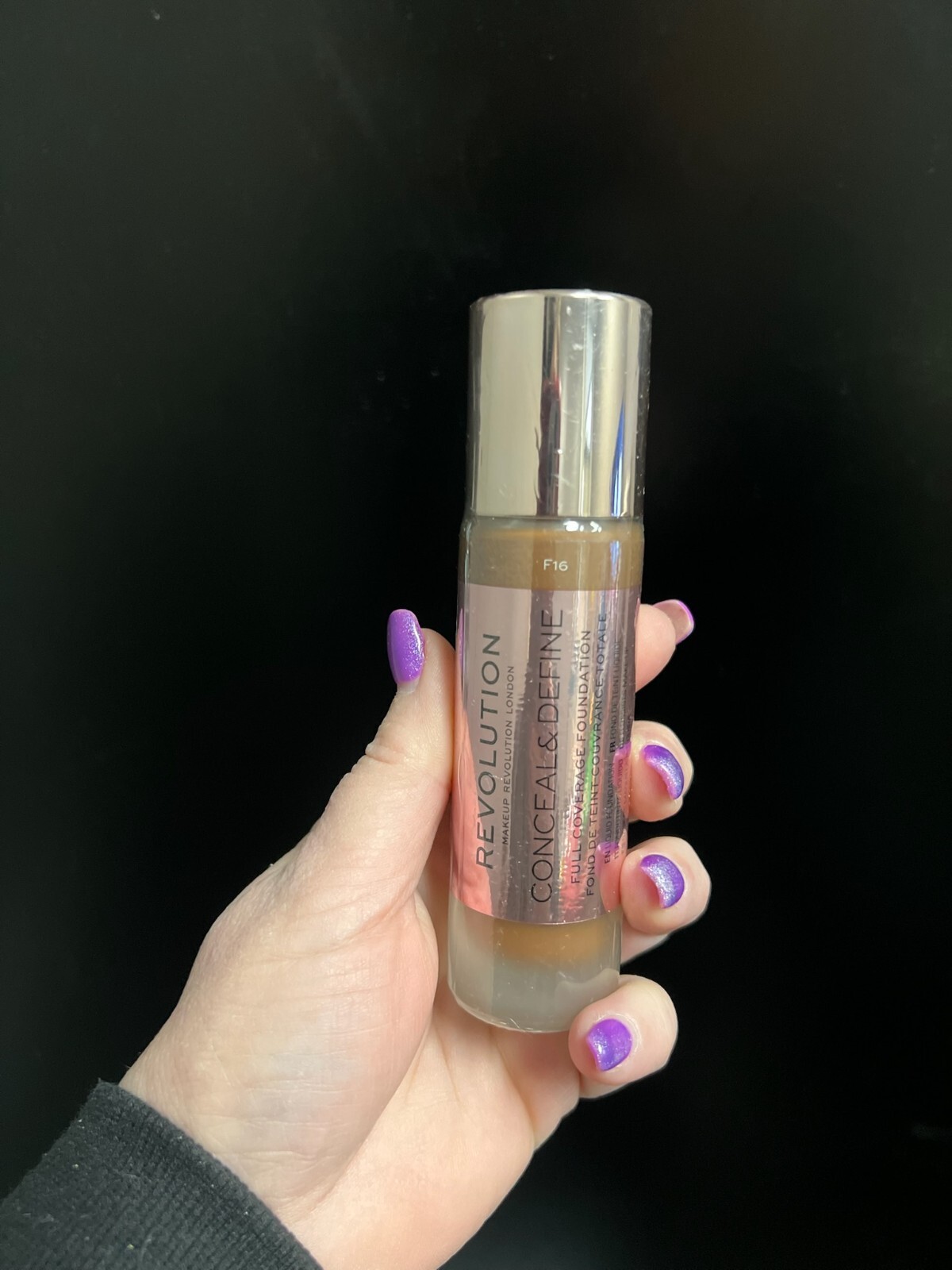 Makeup Revolution Conceal & Define Foundation, For Dark Skin Tones, F16