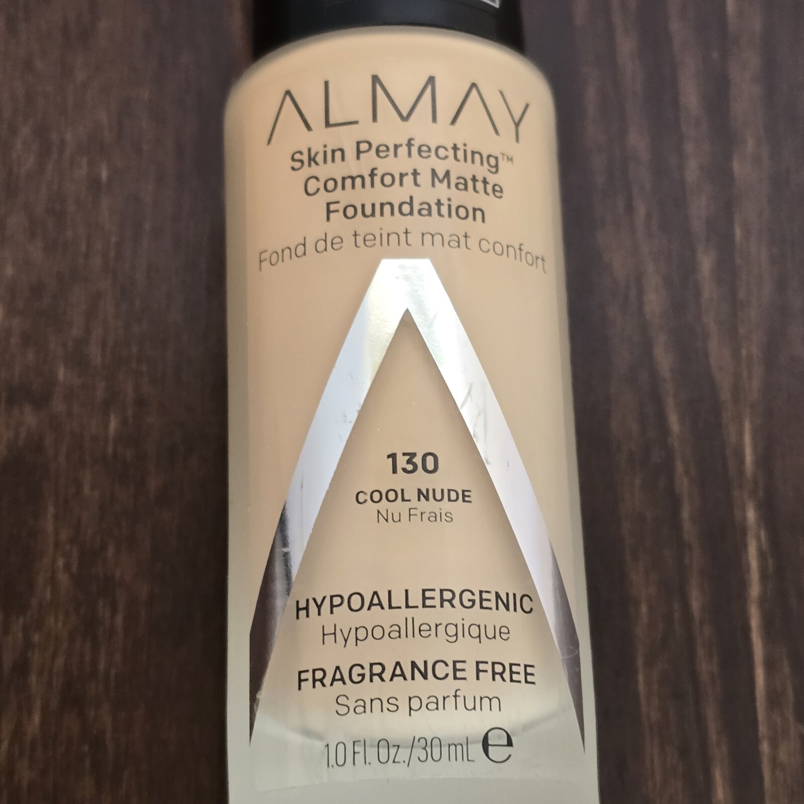 Almay Skin Perfecting Comfort Matte Foundation 130 Cool Nude 1.0oz – 30ml New