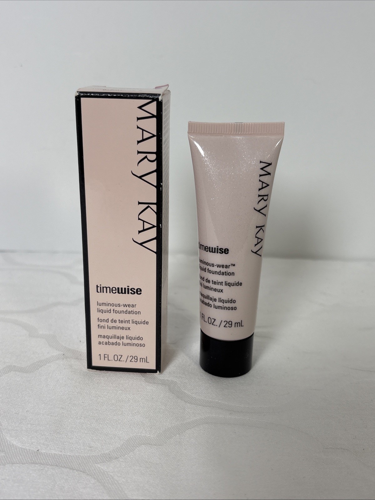 Mary Kay Timewise Luminous Wear Liquid Foundation IVORY 5 Normal To Dry 038701