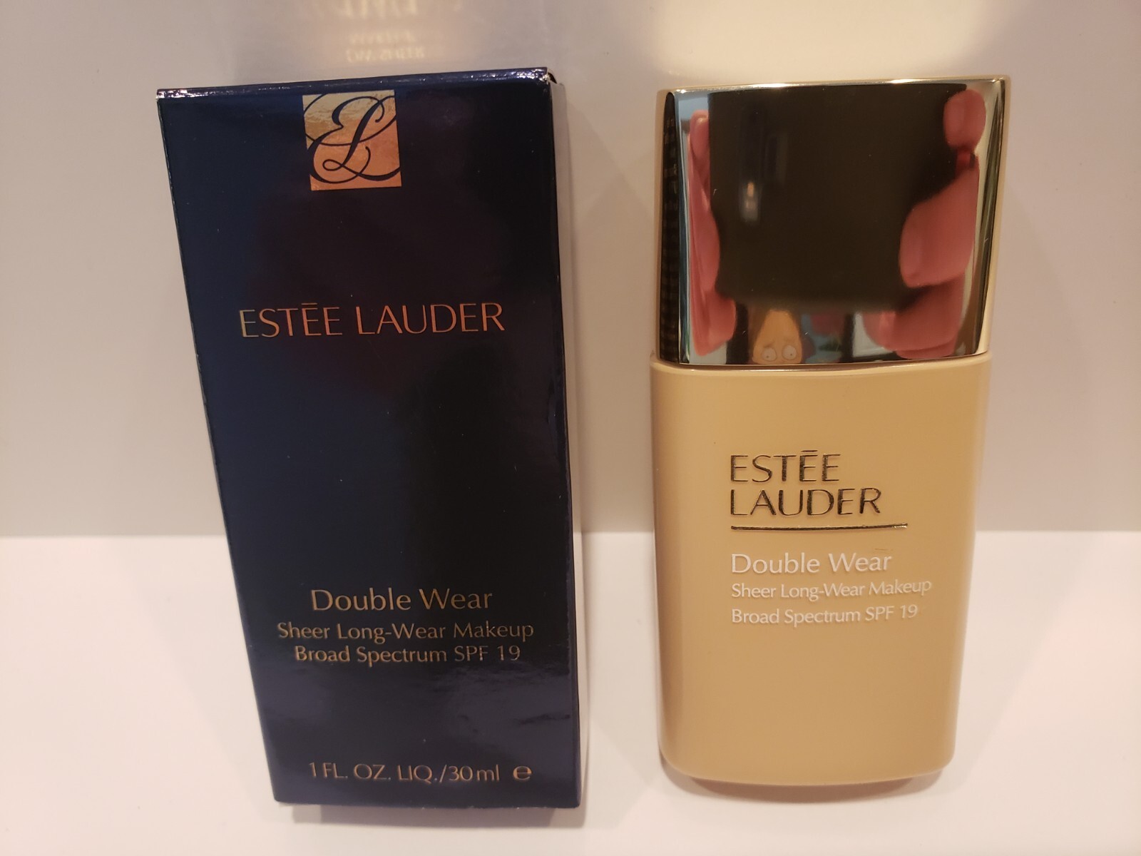 Estee Lauder ~ Double Wear Sheer-Long Wear ~ 1W1 Bone ~ SPF 19 ~ NIB