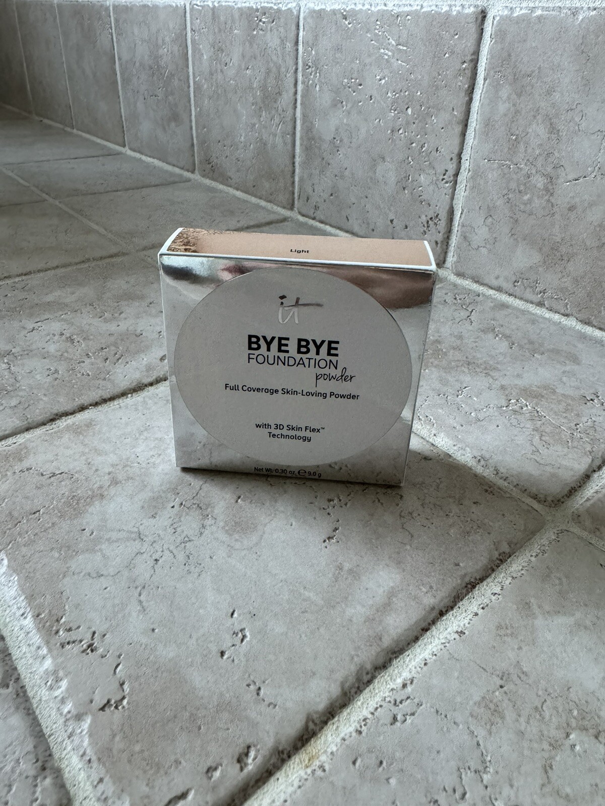 New It Cosmetics Bye Bye Foundation Powder Full Coverage Light 3D Skin Flex