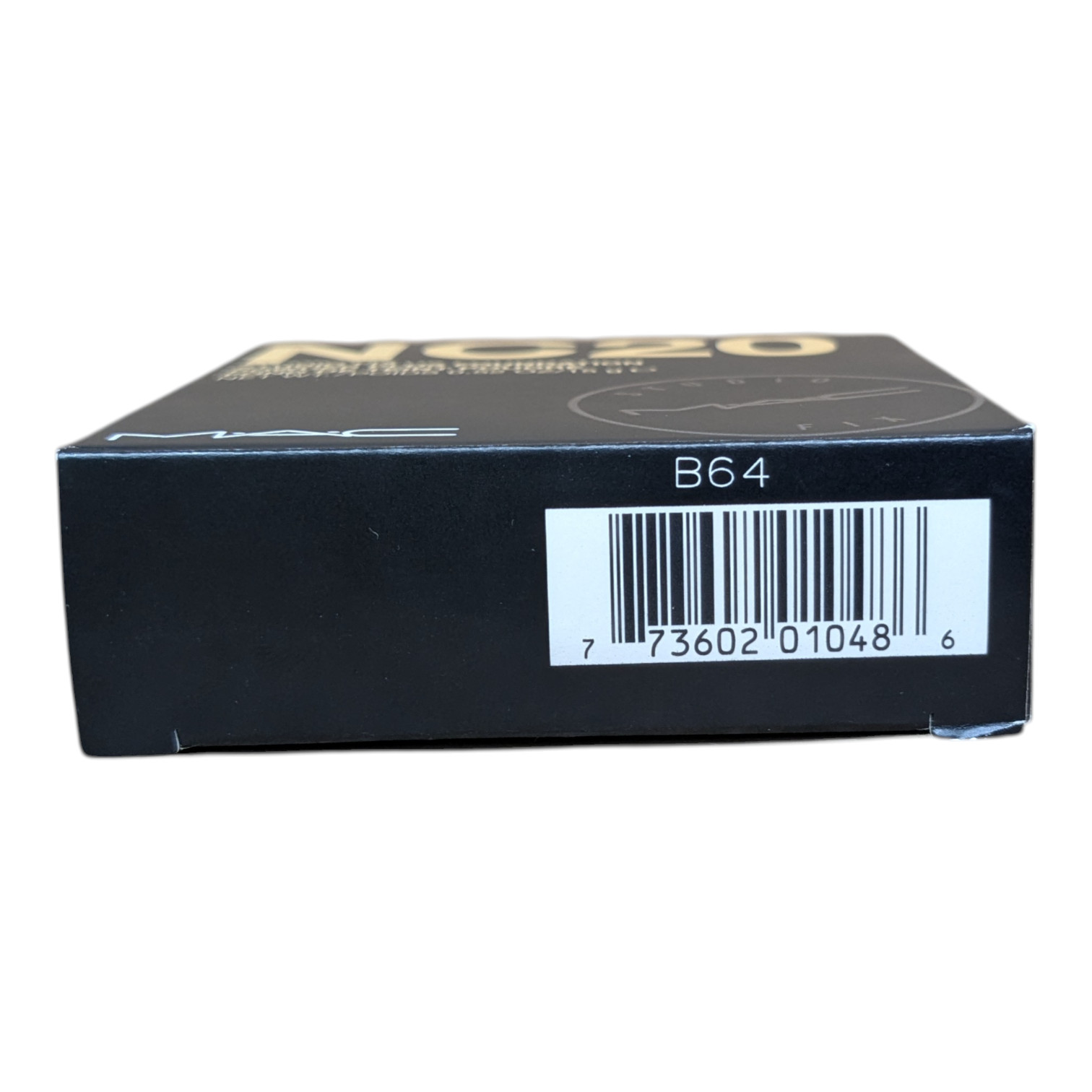 MAC Studio Fix Powder Plus Oil/Shine Control Buildable Foundation – NC20 – 15g