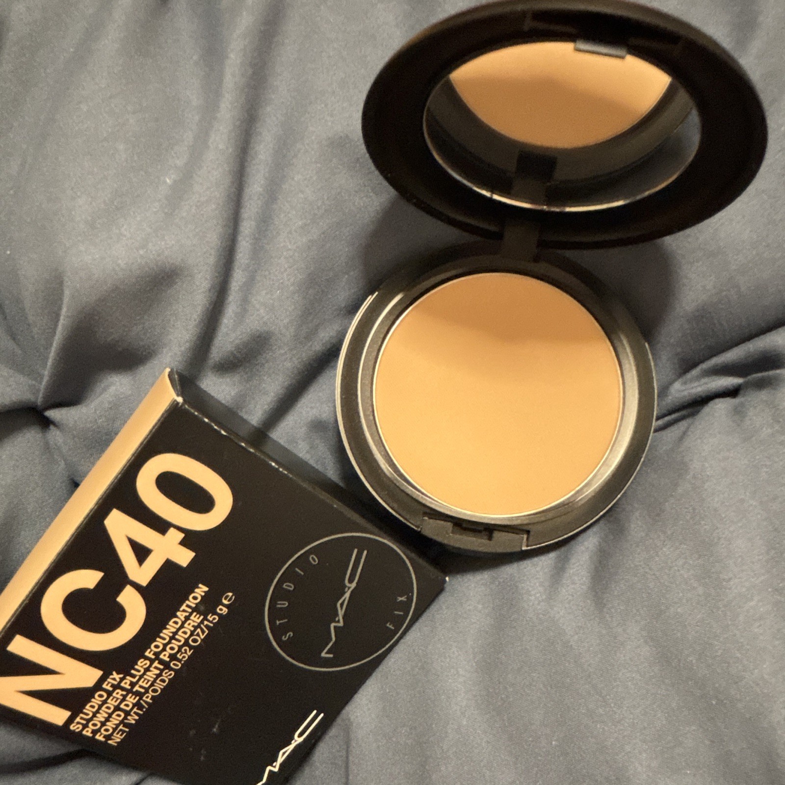 M·A·C Studio Fix Powder Plus Foundation NC40 Matte Full Coverage SPF 15 0.52 oz