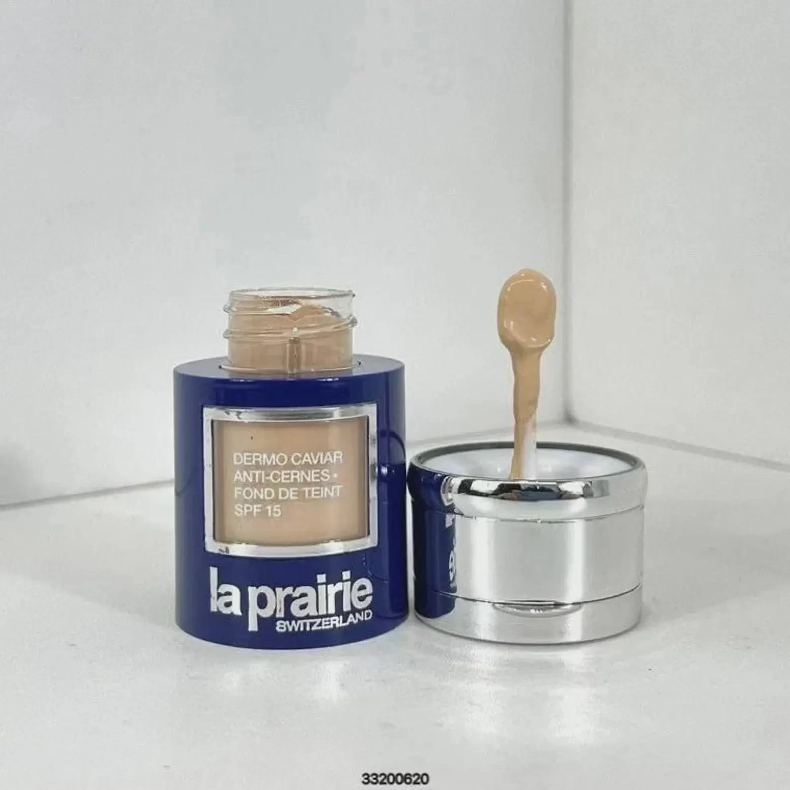 La Prairie Skin Caviar Concealer Foundation SPF 15 Tender Ivory 0.33 oz/ 10ml