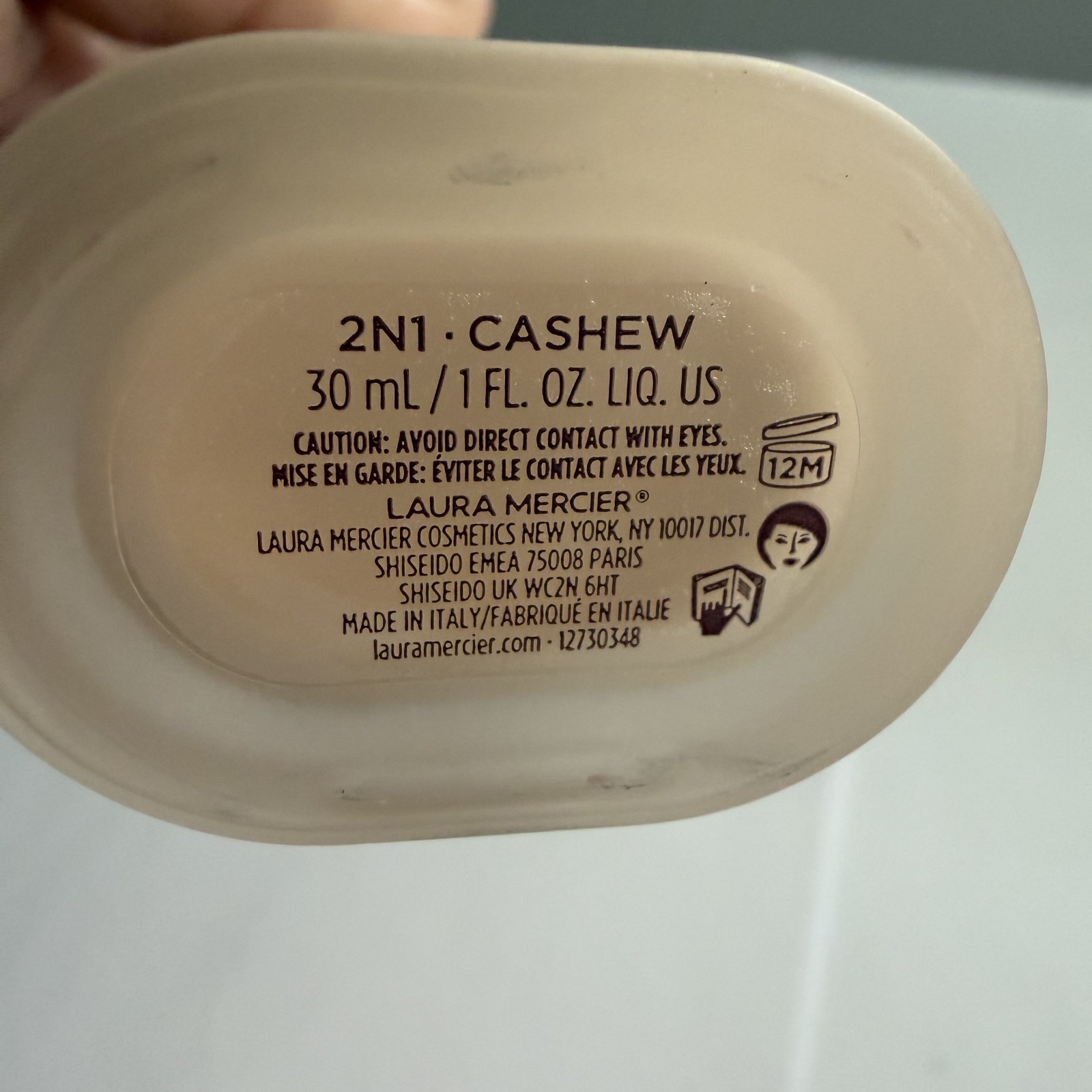 Laura Mercier Real Flawless Weightless Perfecting Foundation 2N1 Cashew 1 fl oz