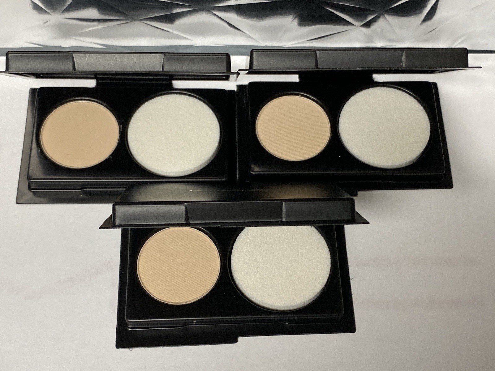 (3) MAC Studio Fix Powder Plus Foundation NC20 w/Sponge ORIGINAL FORMULA