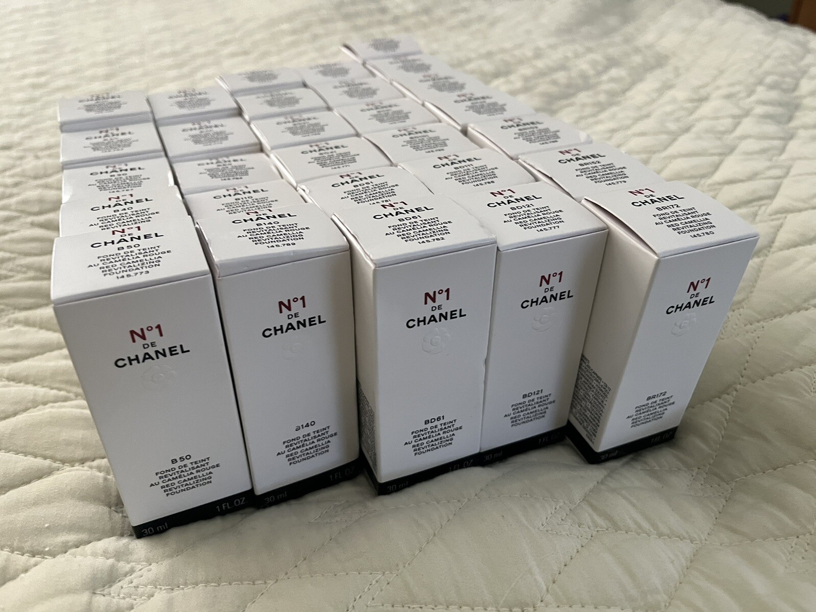 CHANEL No1 De Chanel Red Camellia Revitalizing Foundation 1 Fl PICK A SHADE NIB