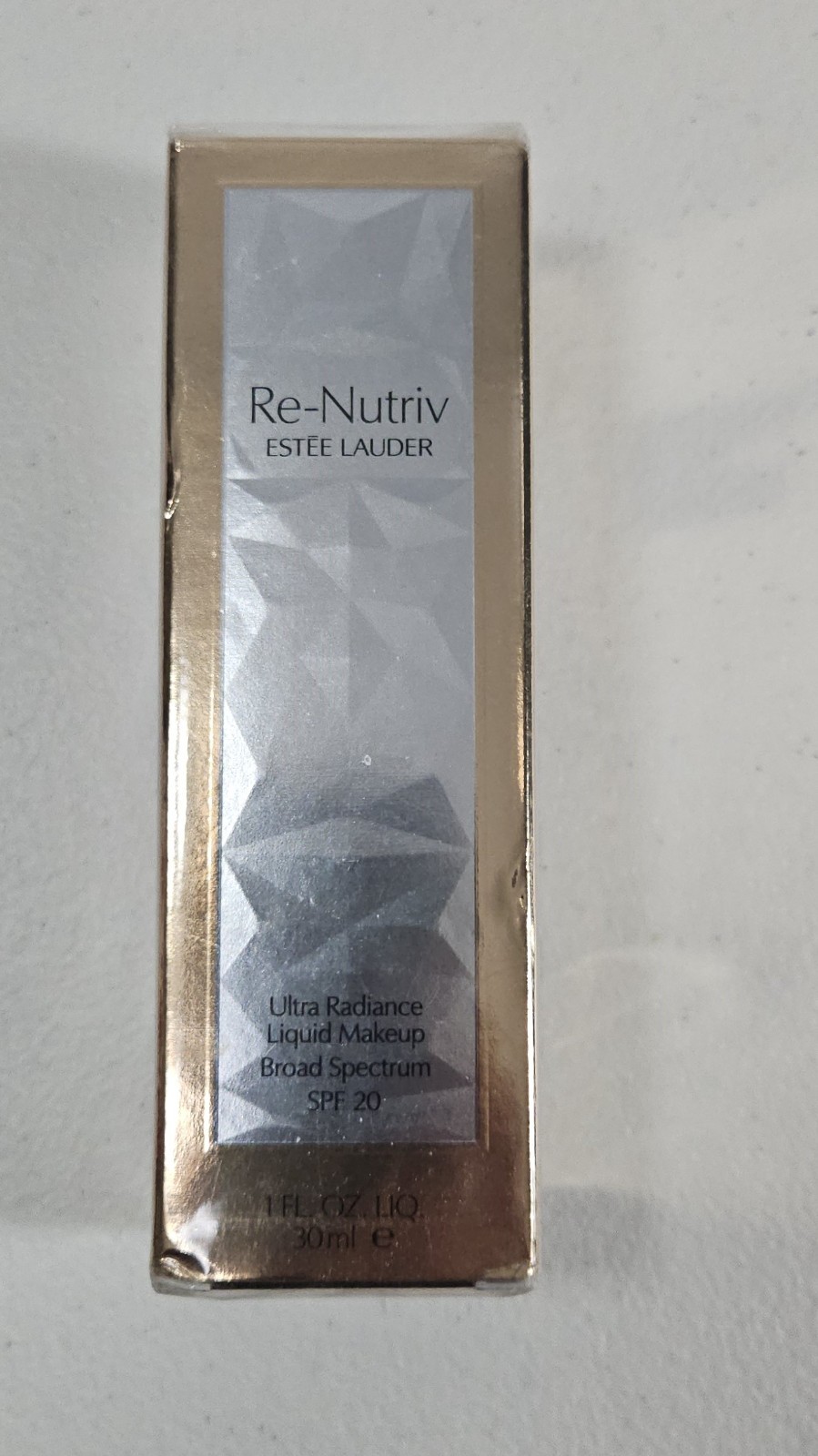 Estee Lauder Re-Nutriv Liquid Makeup SPF 20 Amber Honey