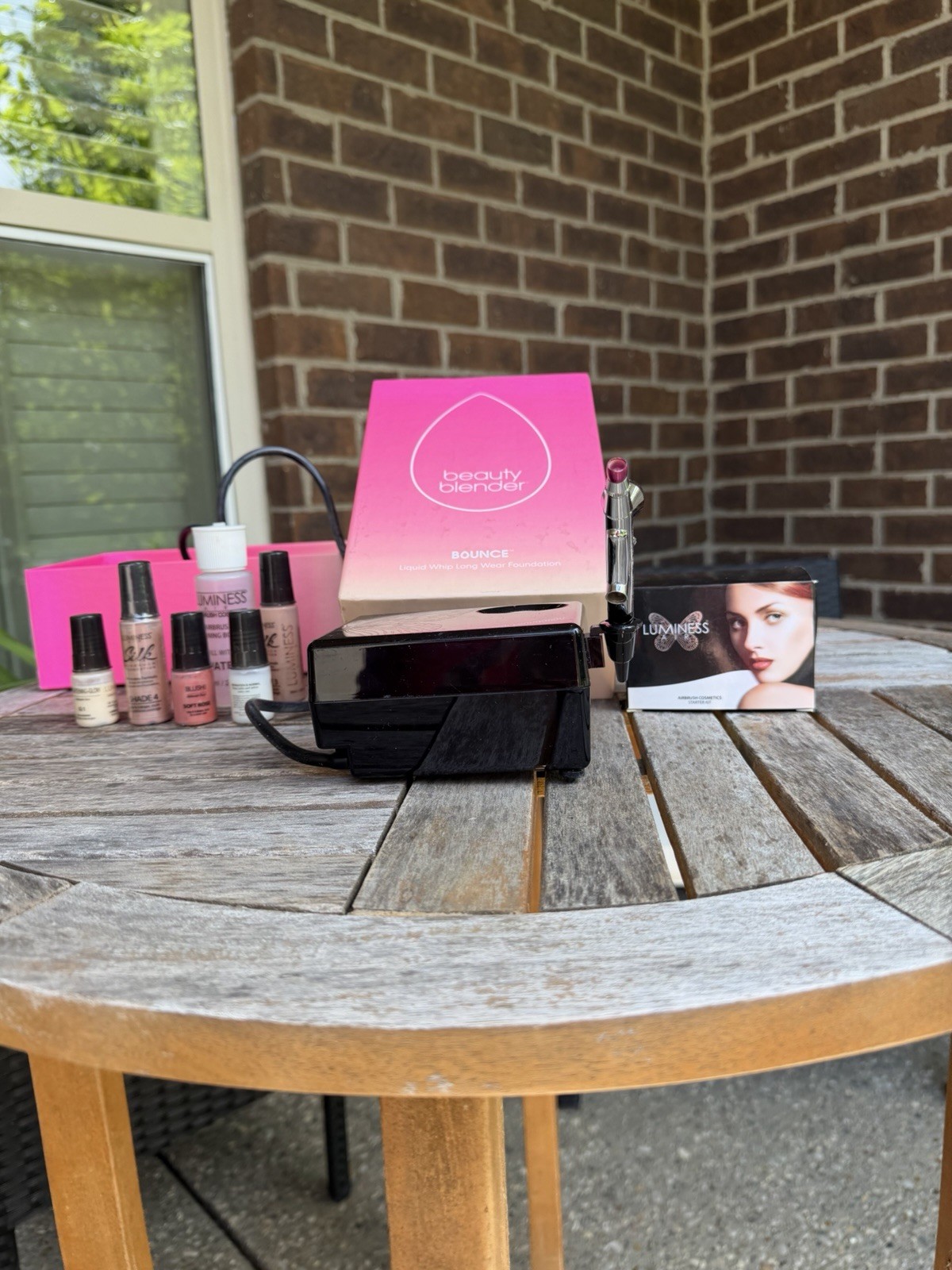 beautyblender BOUNCE Liquid Whip Long Wear Liquid Foundation