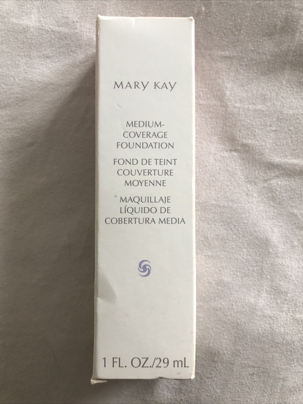 NOS Retired Mary Kay Medium Coverage Foundation – 1oz Ivory 100 – NIB