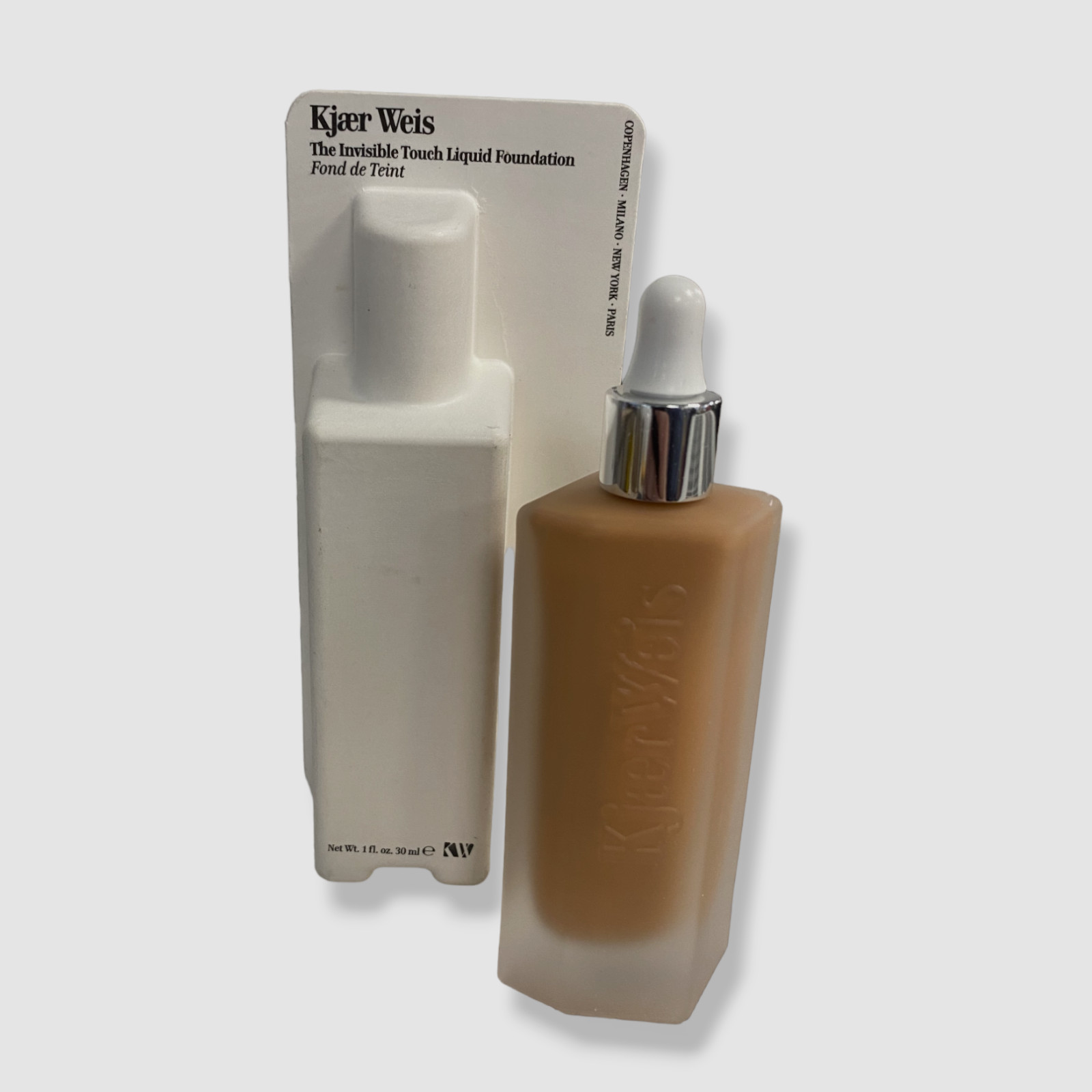 $50 KJAER WEIS Invisible Touch Foundation D322 Exquisite | 1 fl.oz.