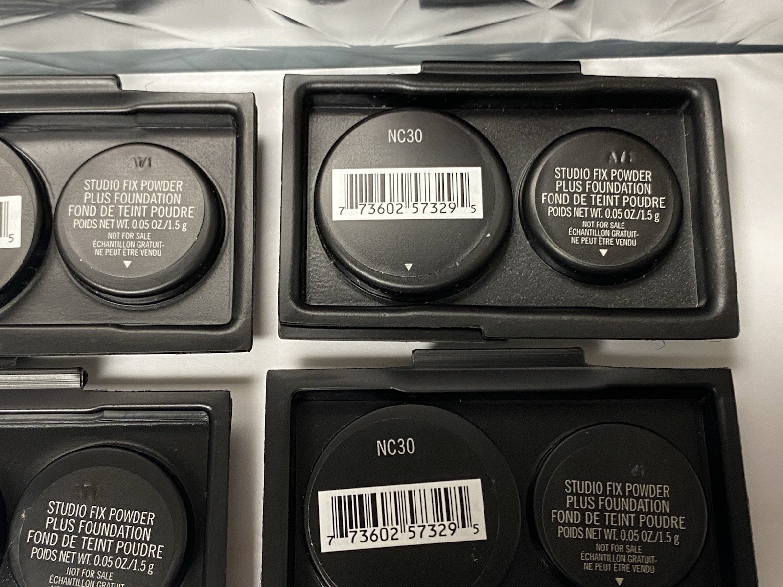 5 MAC Studio Fix Powder Plus Foundation NC30 Sample Size – ORIGINAL FORMULA