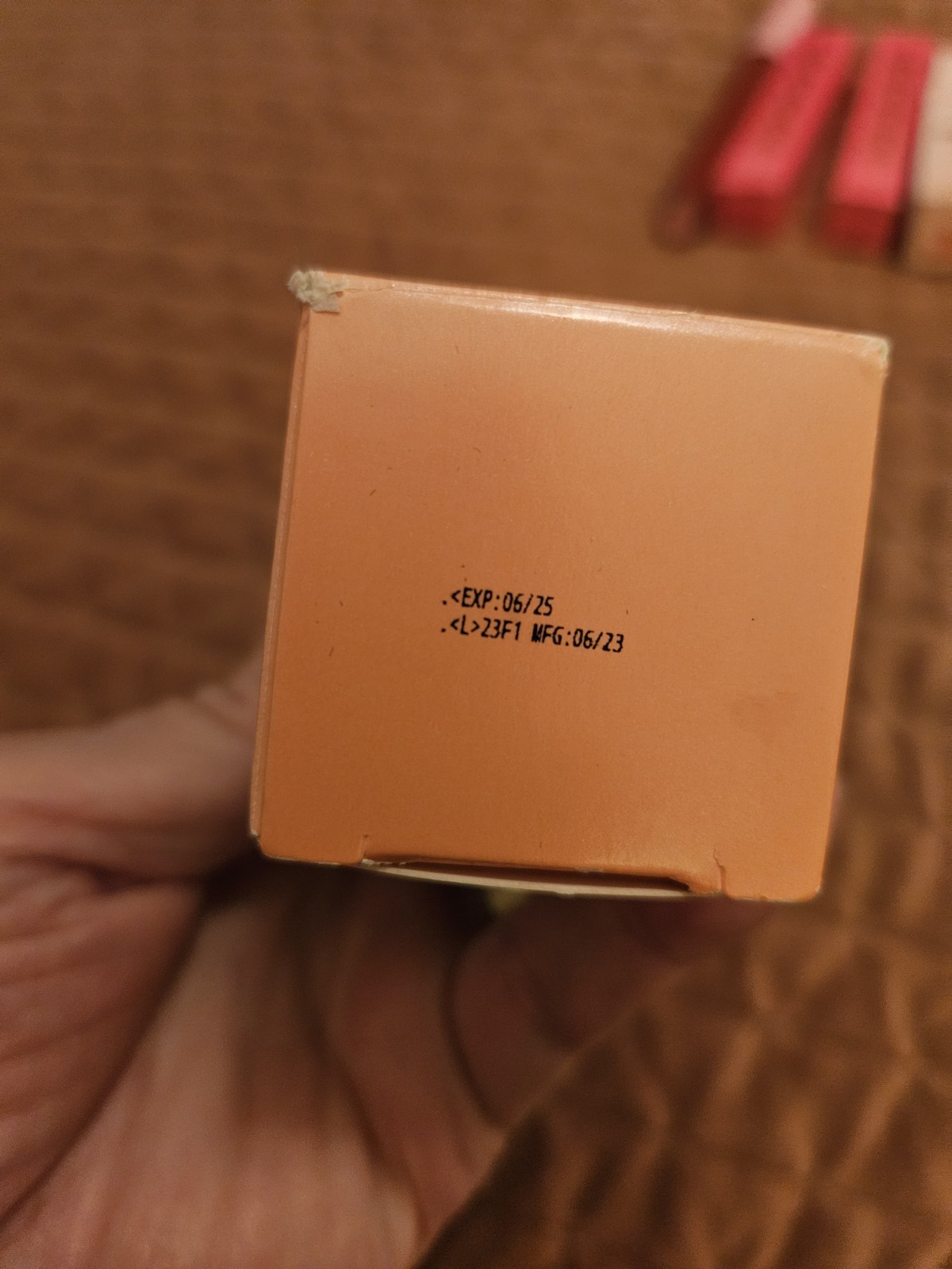 Veil Weightless Beauty Sunset Skin Foundation Light 2G, 1 fl. oz.
