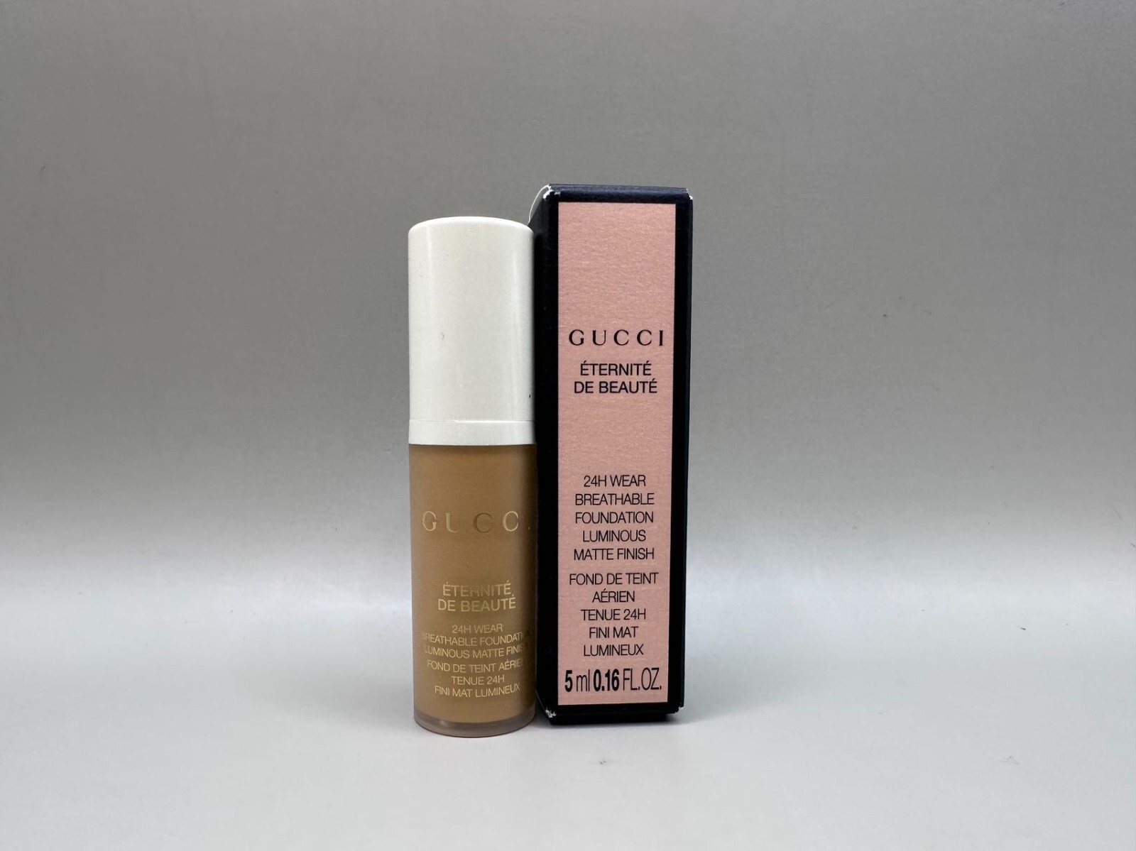 GUCCI 24H WEAR BREATHABLE FOUNDATION LUMNOUS MATTE FINISH “MEDIUM 330W” 5ML NIB