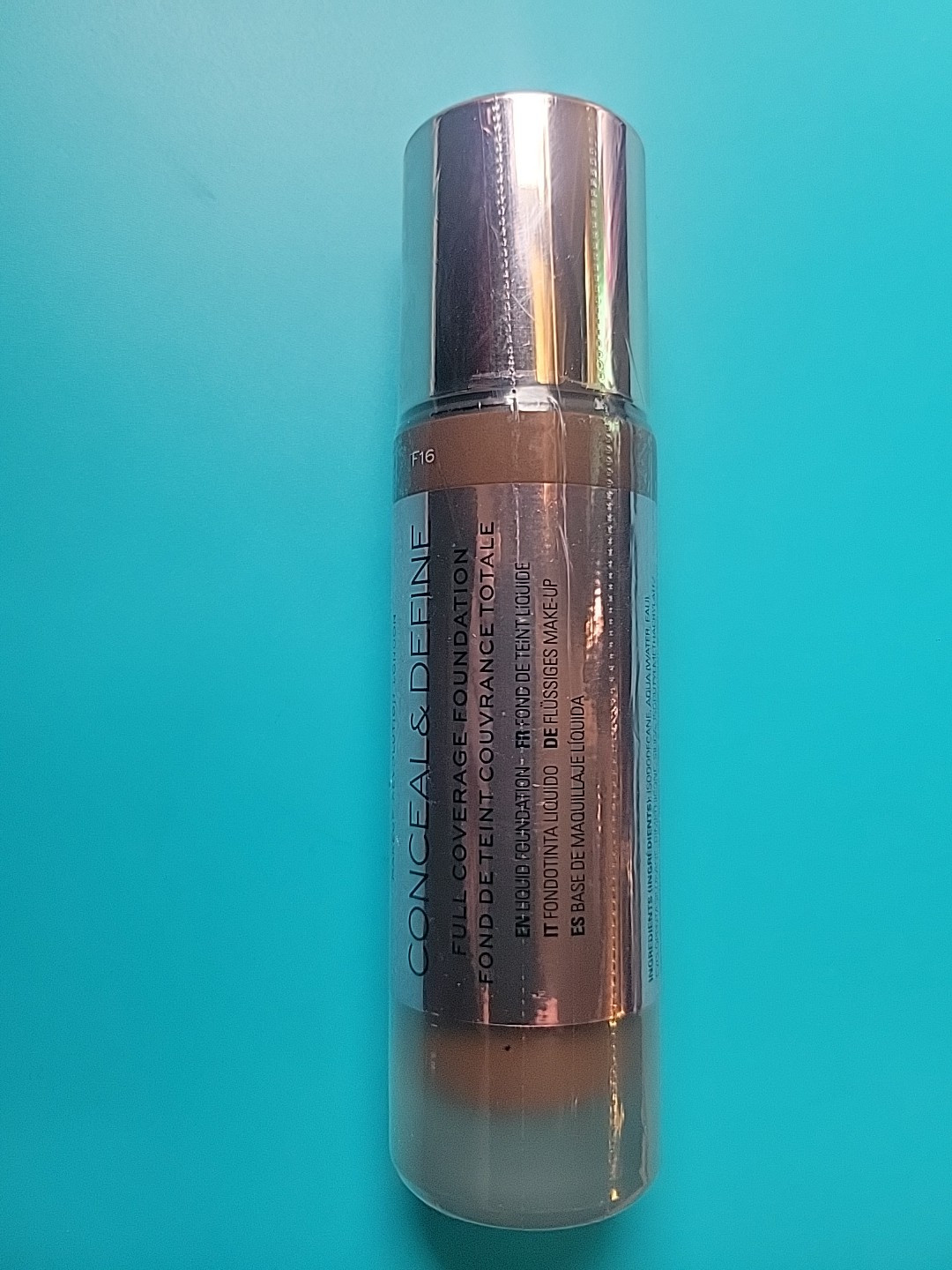 Makeup Revolution Conceal & Define Foundation, For Dark Skin Tones, F16