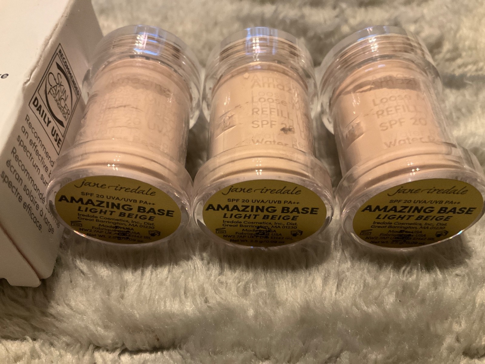 Jane Iredale Amazing Base Loose Powder 3-Refills Light Beige -in replacement box