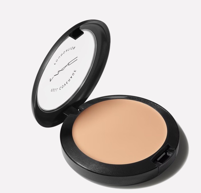 MAC Full Coverage Foundation – NC15 – Full Size – New 🎁
