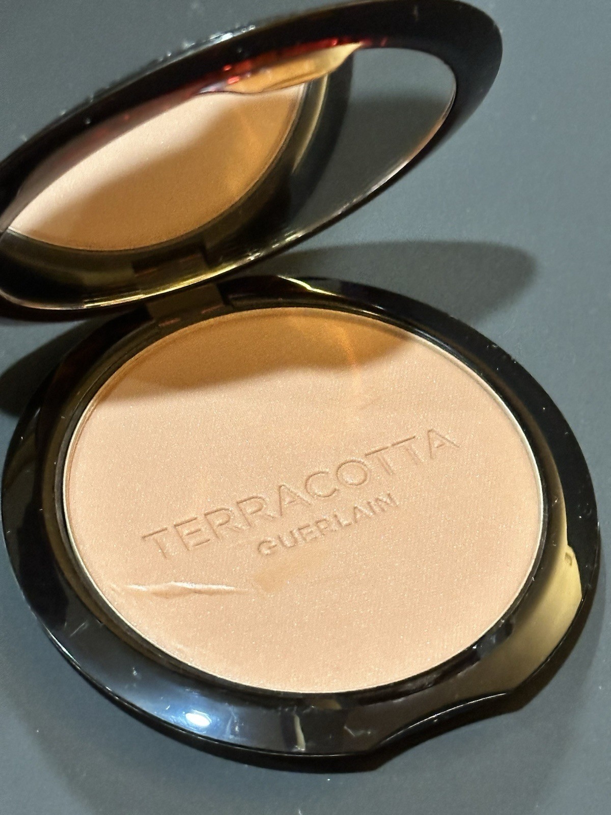 Guerlain Terracotta The Bronzing Powder – # 02 Medium Cool 8.5g/0.29oz Read