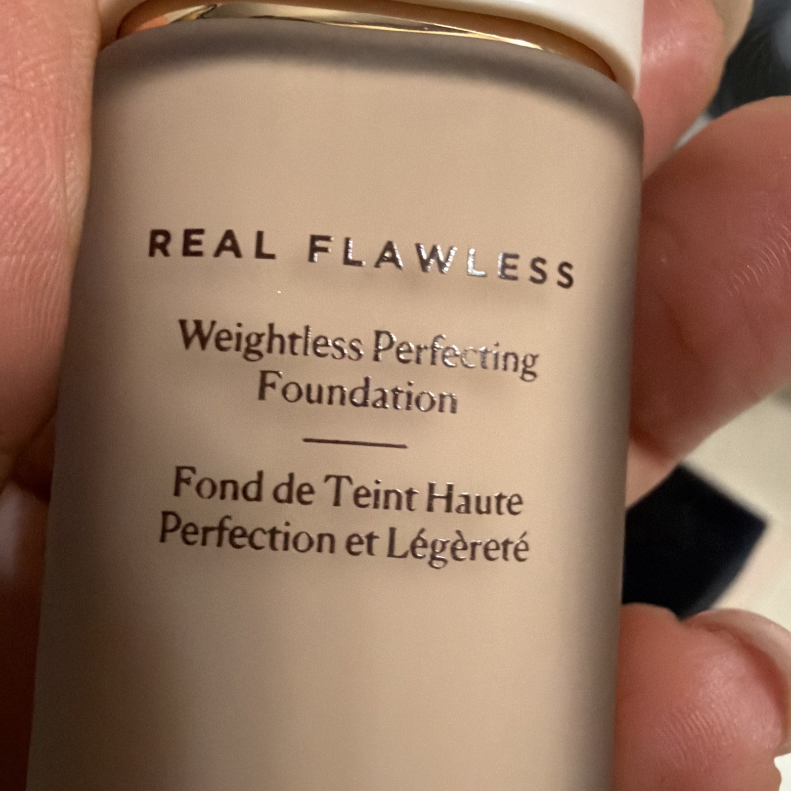 Laura Mercier Soft Sand 2C2 Real Flawless Weightless Foundation. NIB!