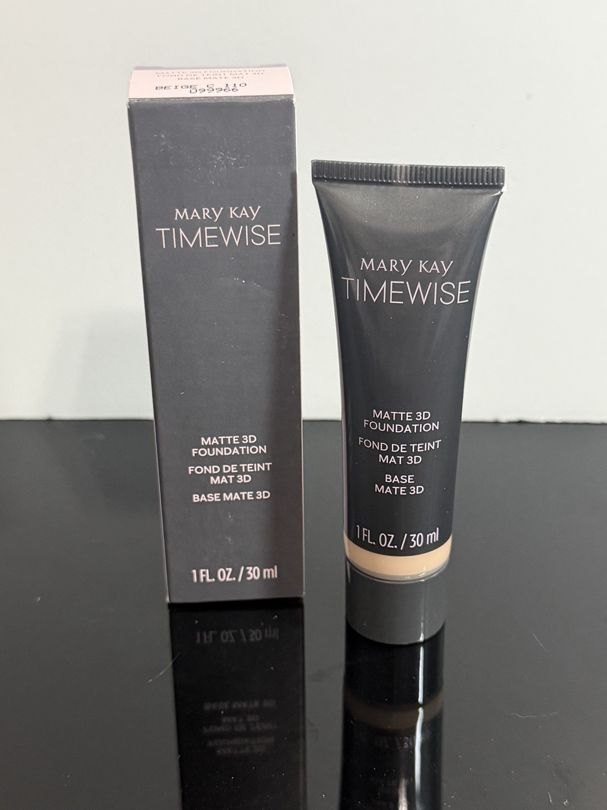 NIB Mary Kay Timewise Matte 3D Foundation 099966 Beige C 110 1 FL OZ