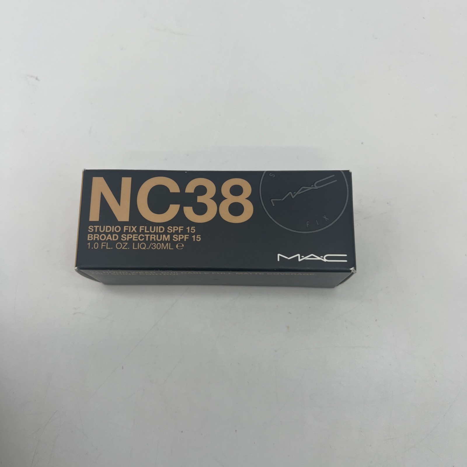 M·A·C Foundation NC38 -Studio Fix Fluid SPF15 Broad Spectrum 1.0FL. OZ LIQ/30ML