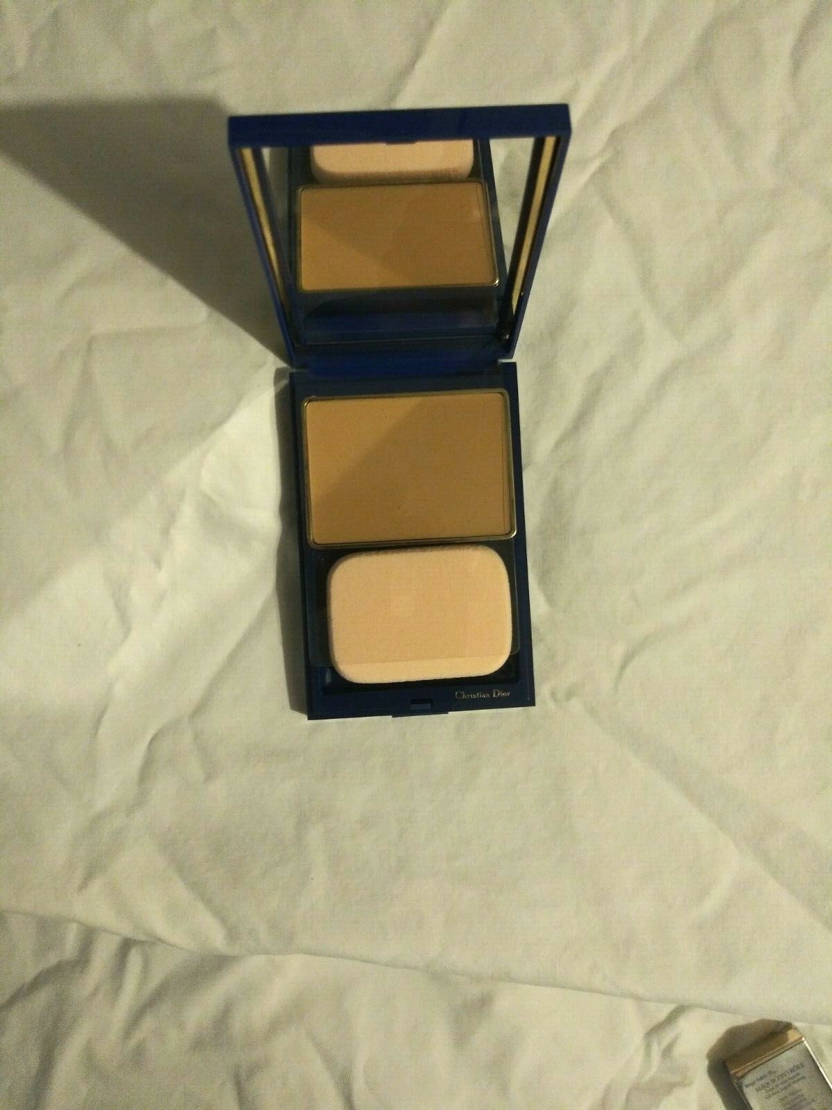 Christian Dior Diorlift Smoothing anti fatigue Compact foundation # 301 Blond
