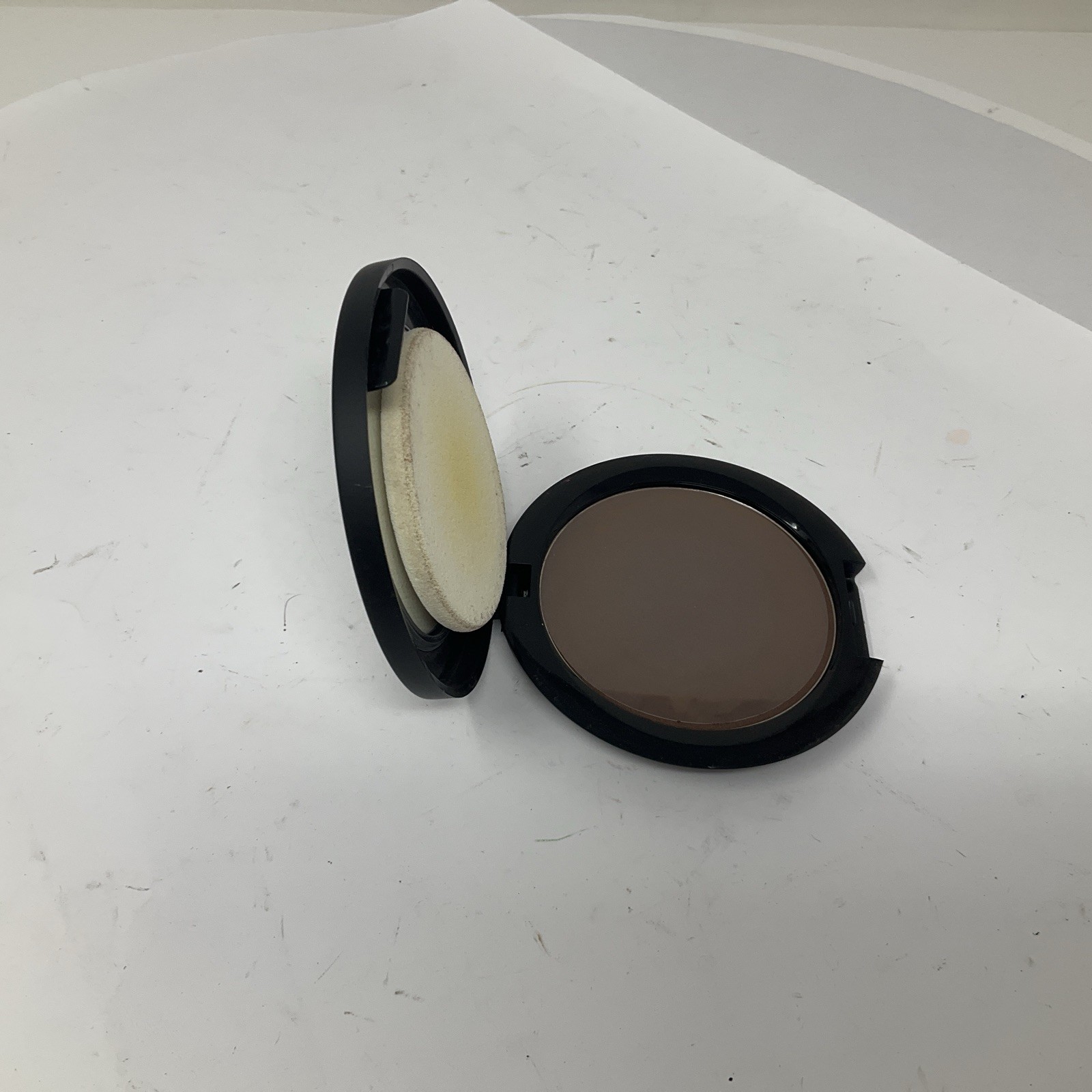 GloMinerals Pressed Base Foundation Cocoa DARK .35 oz /10 grams New in Box