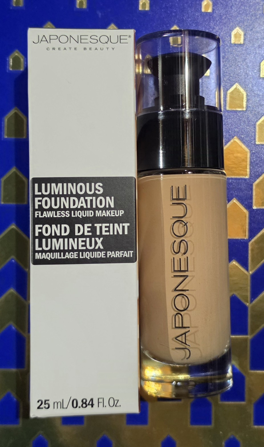 JAPONESQUE Luminous Foundation Flawless Liquid Makeup Shade 07 0.84 fl oz