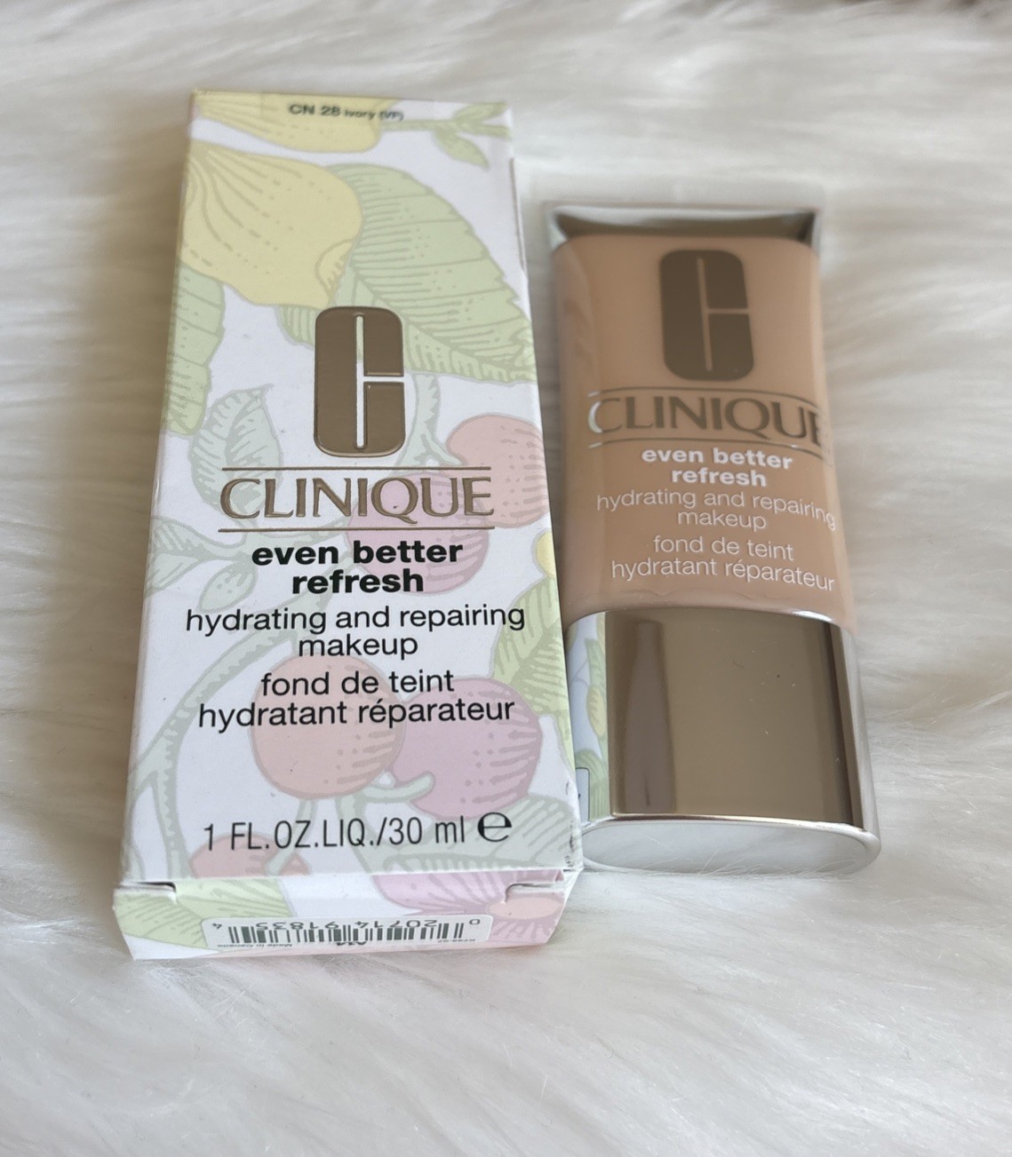 CLINIQUE Even Better Refresh Hydrating and Repairing Makeup ~ CN28 IVORY ~ 1oz