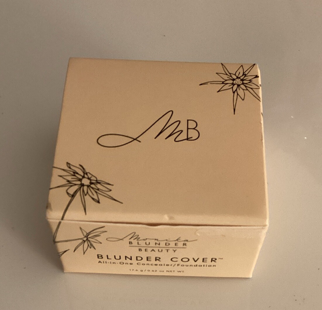 Foundation Monika Blunder Cover All I One Concealer/Foundation