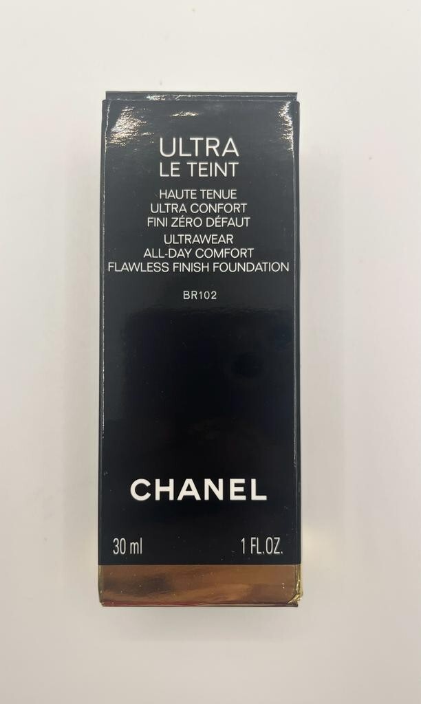 CHANEL ULTRA LE TEINT Flawless Finish Foundation ~ BR102 ~ 30 ml / 1 oz ~ Boxed