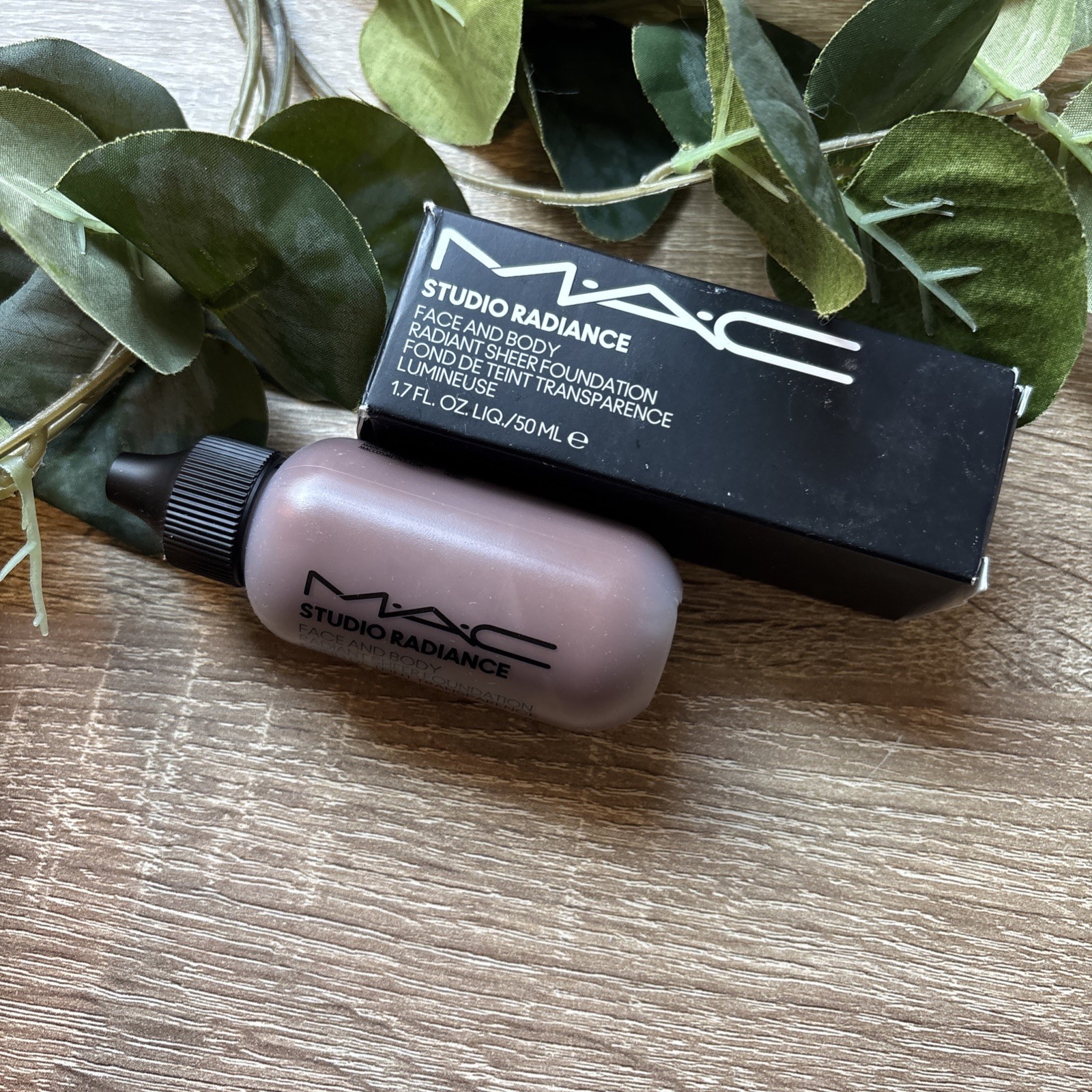 C9~~MAC Studio Radiance Face & Body Radiant Sheer Foundation 1.7 oz /50 ml