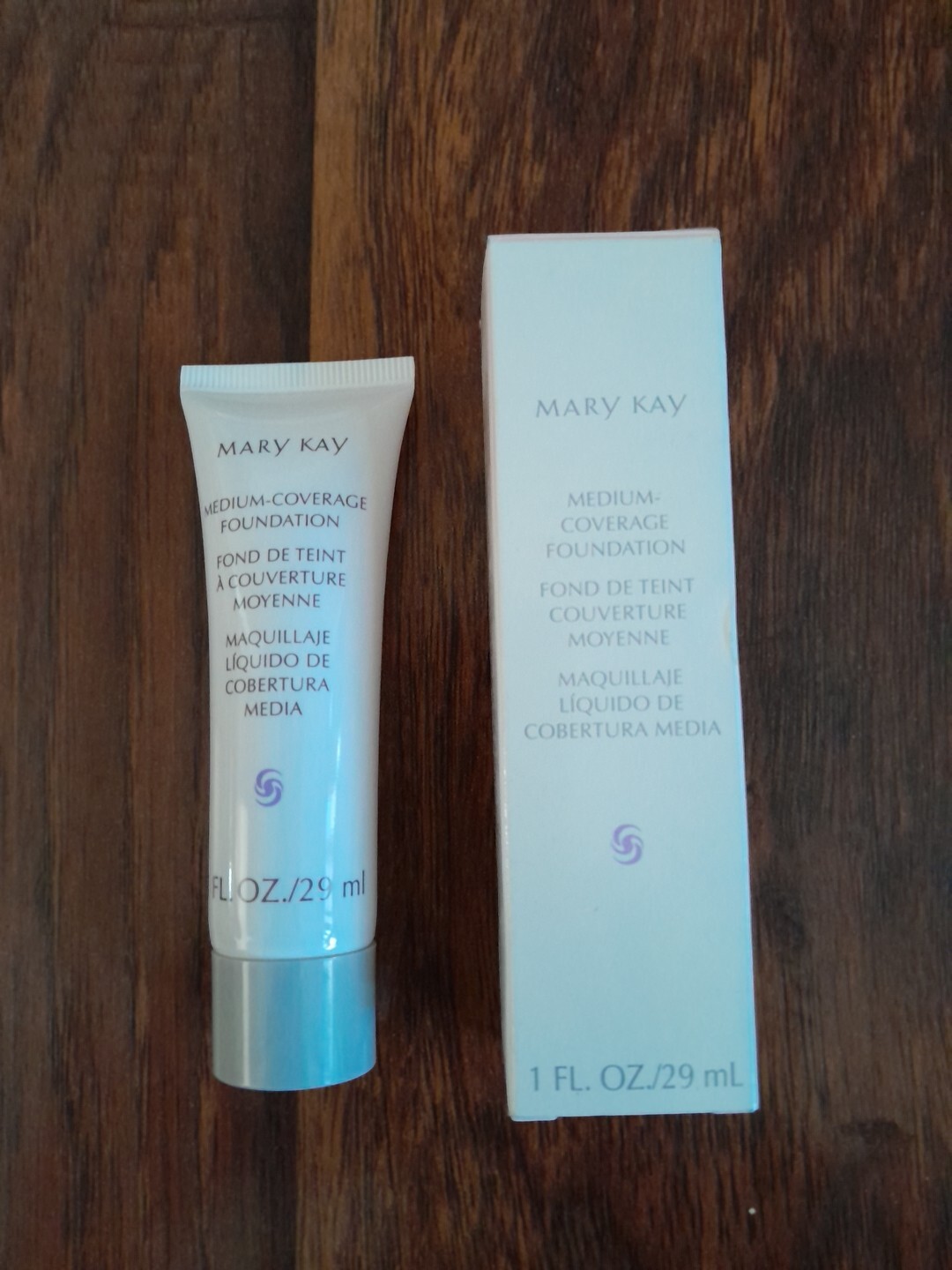 Mary Kay Medium Coverage Foundation Ivory 100 041995 Normal To Oily Skin