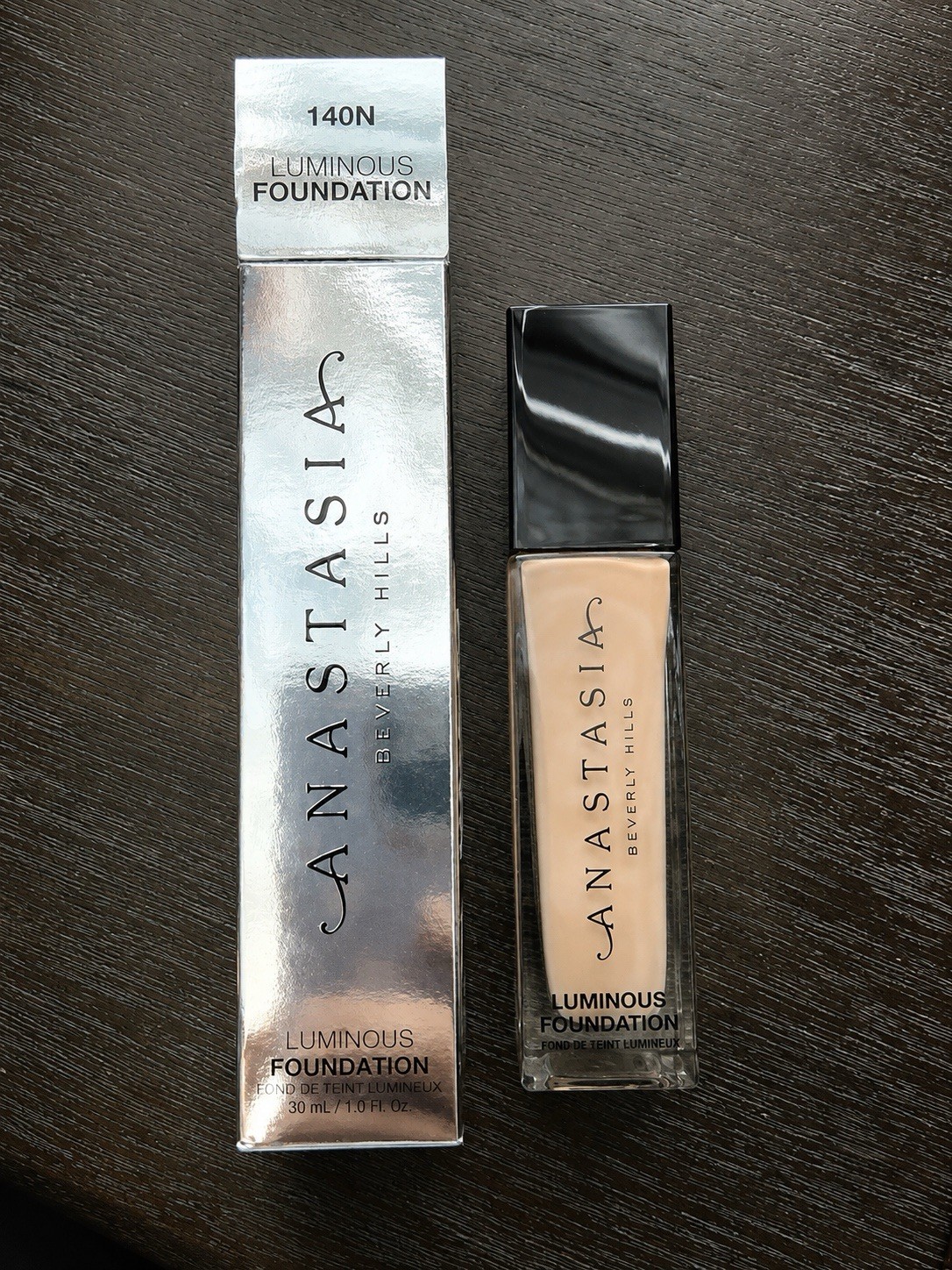 Anastasia Beverly Hills Luminous Foundation Shade: 140N