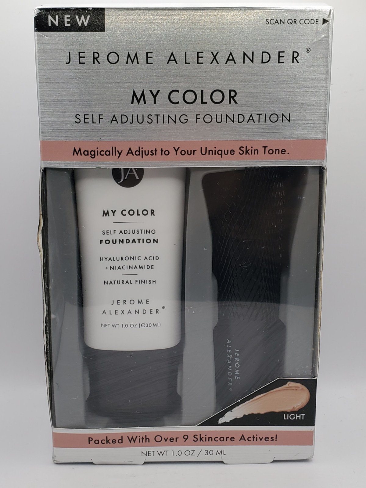 Jerome Alexander My Color Self-Adjusting Foundation With Brush In LIGHT