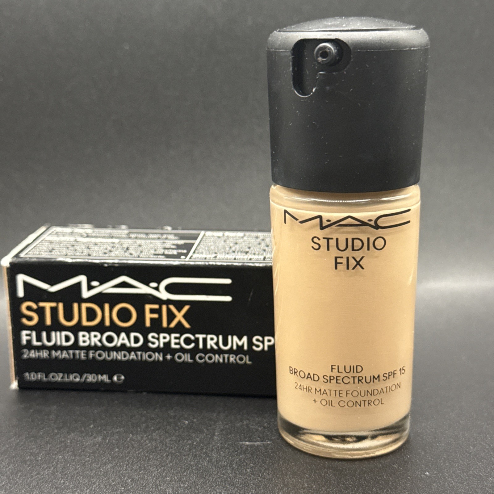 NC17 ( Light Beige ) ~ MAC Studio Fix Fluid Broad Spectrum Matte Foundation BNIB