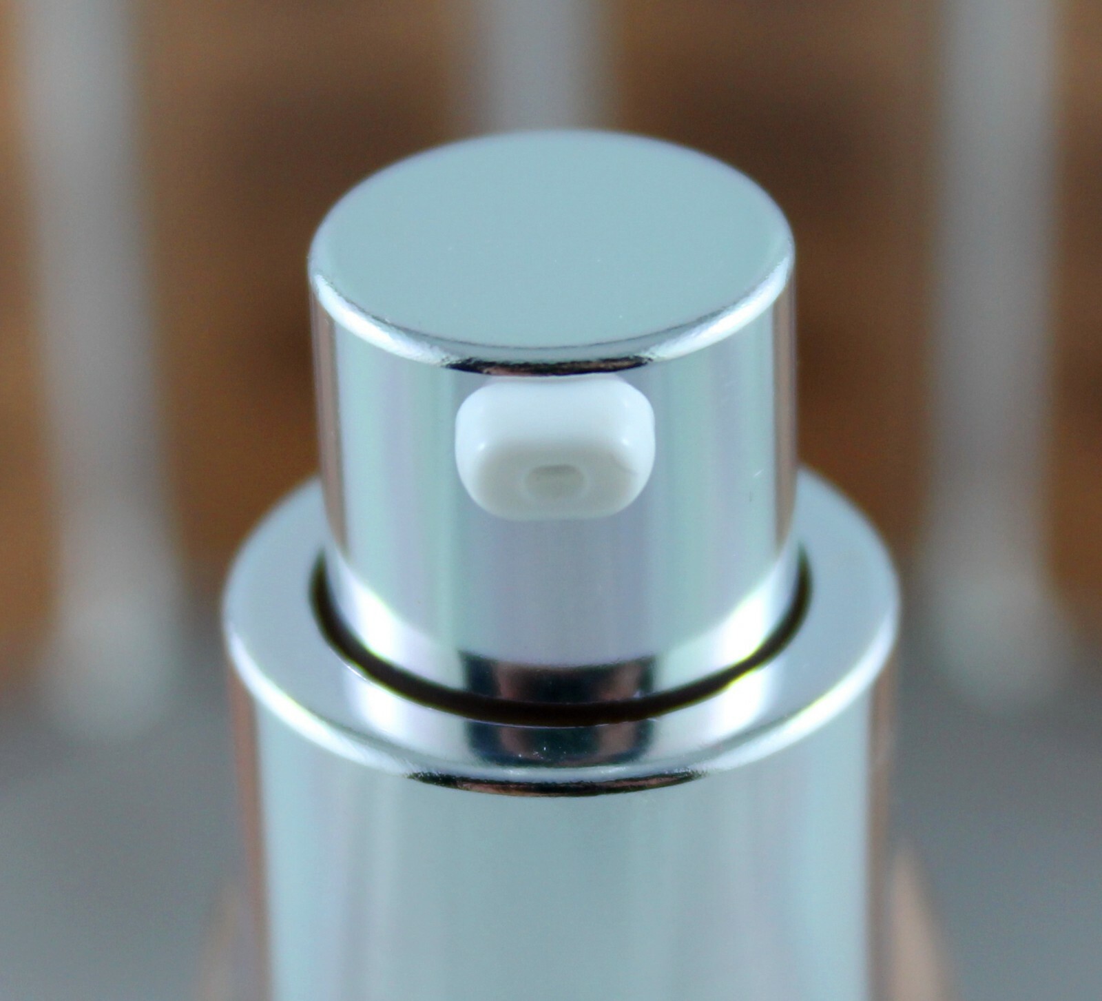 DIOR, Triple Correcting SERUM FOUNDATION wrinkles, dark spots, radiance, UNboxed