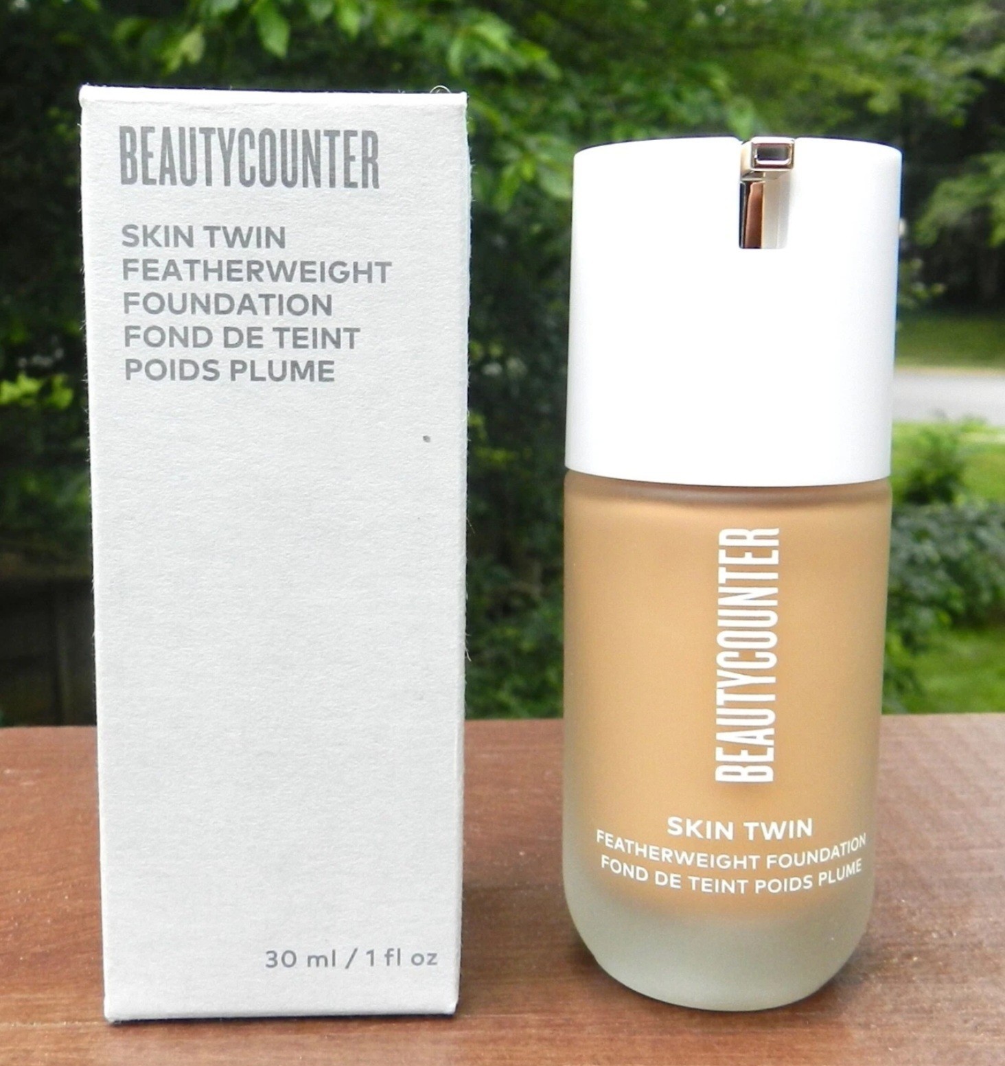 BeautyCounter Skin Twin Featherweight Foundation Shade Tan 445 New In Box