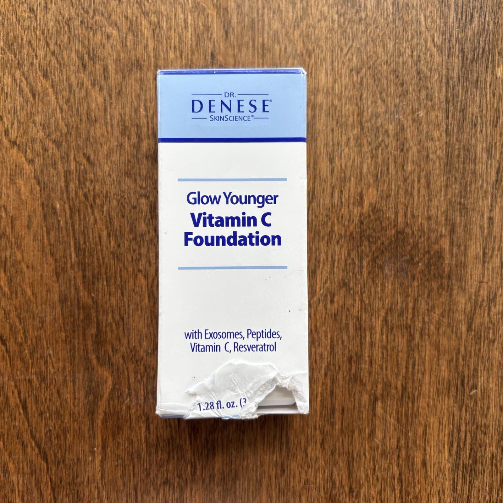 Dr Denese Glow Younger Vitamin C Foundation Light 1.28 oz. Imperfect Box NEW