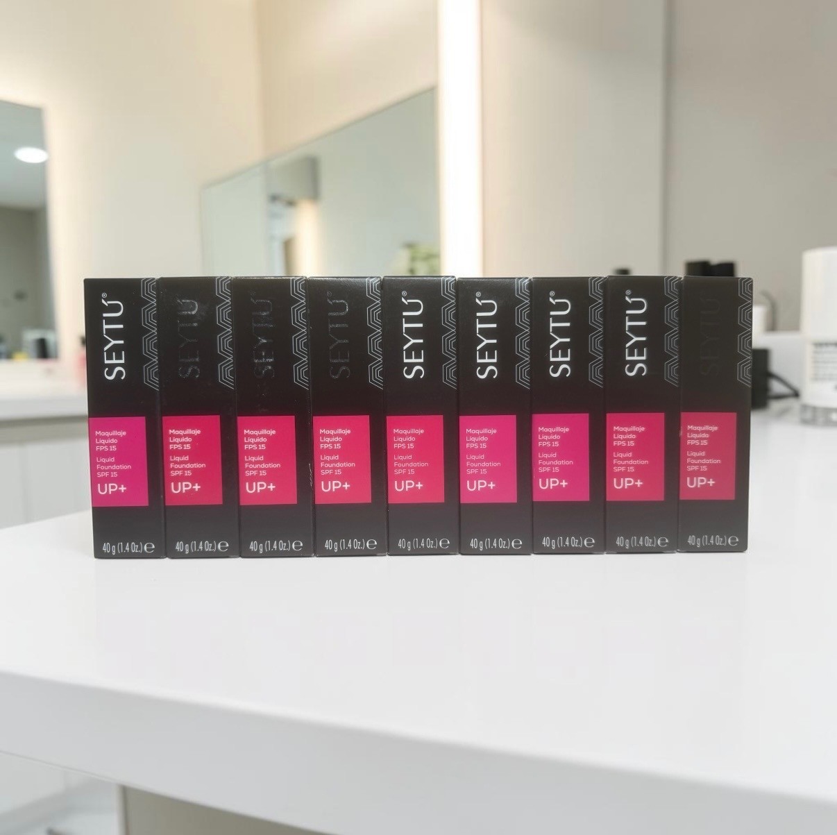 Liquid Foundation SPF 15 UP+ (Maquillaje Liquido FPS 15 UP+)