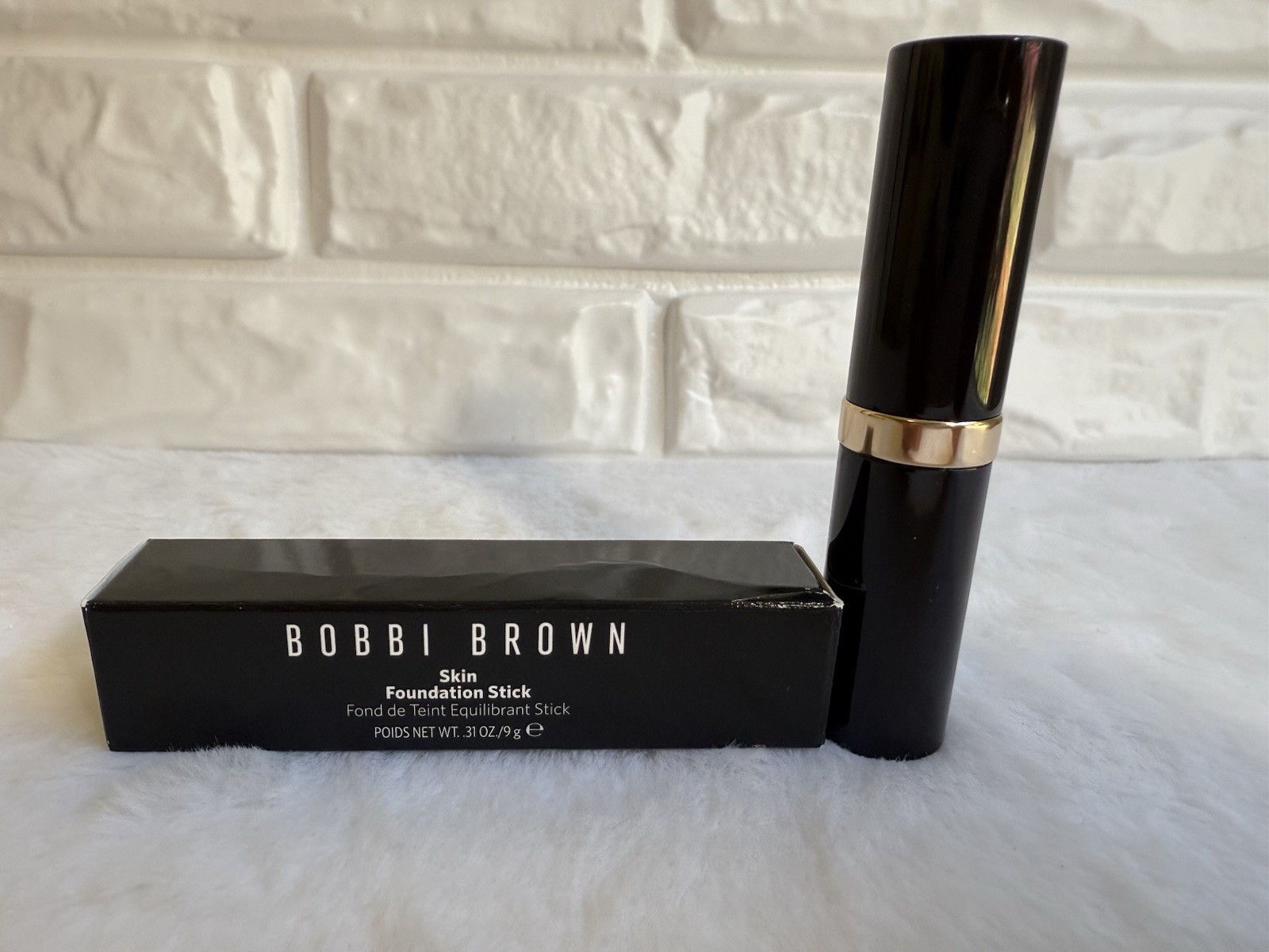 NIB Bobbi Brown Skin Foundation Stick in shade PORCELAIN N-012 Full size 9g