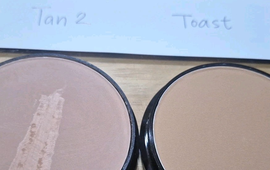Max Factor Pancake Foundation (CHOOSE: Tan 1 2 Fair Natural true beige.
