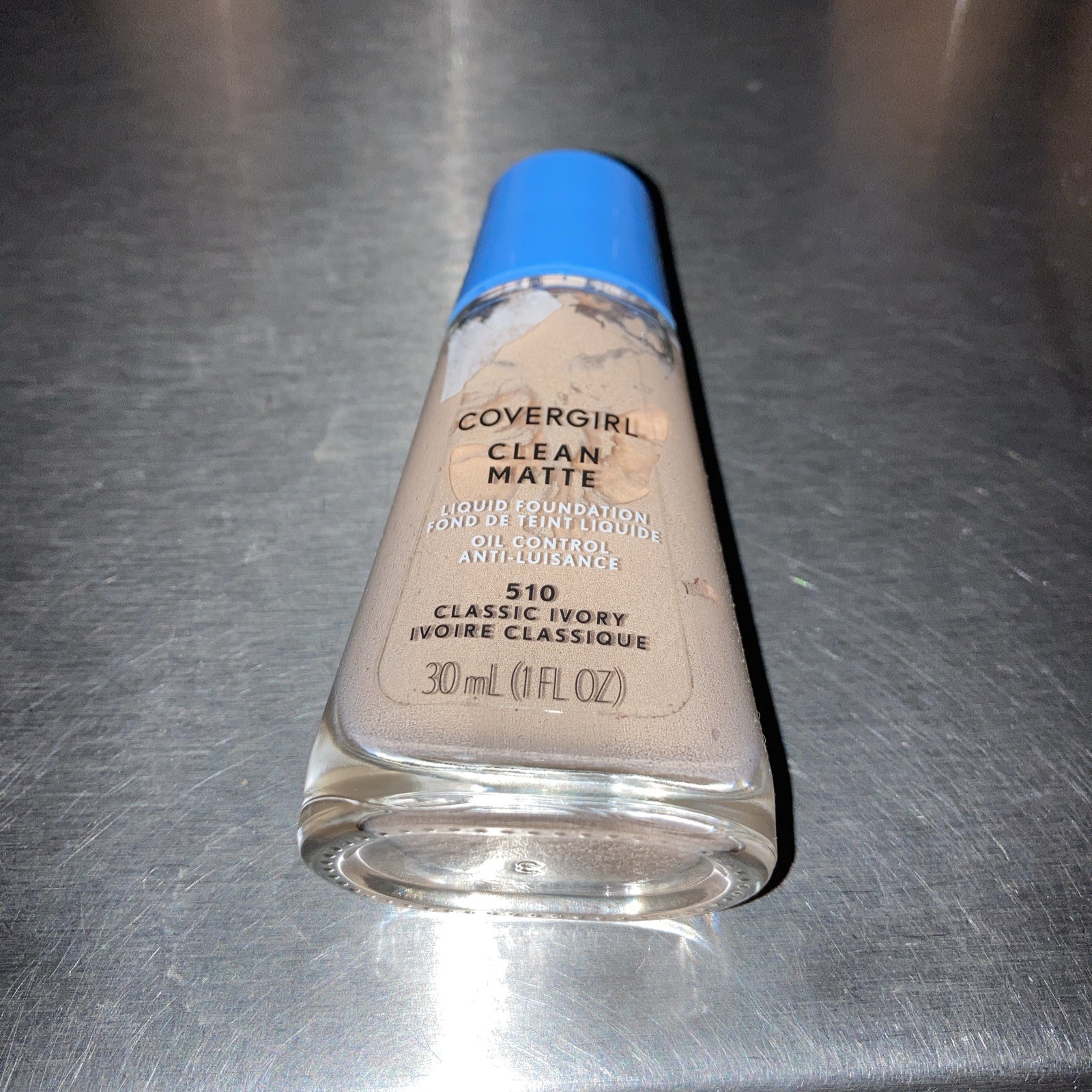COVERGIRL Clean Matte Makeup Foundation 510 Classic Ivory 1 oz