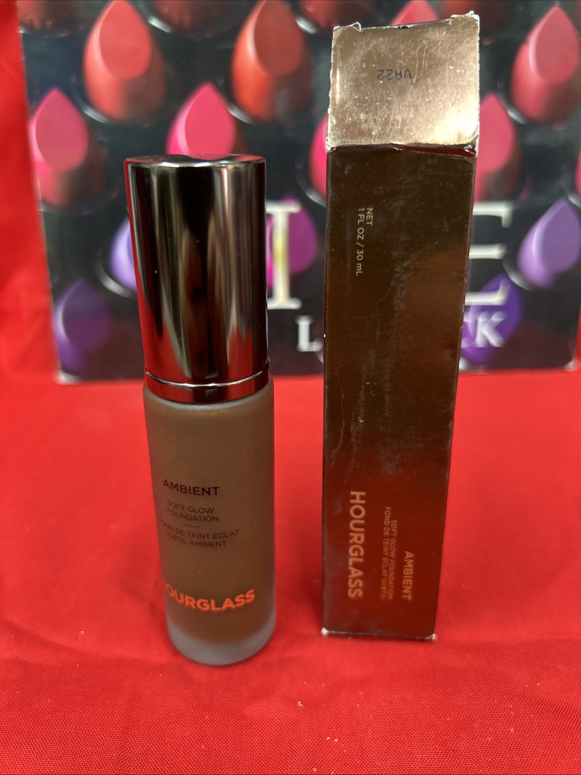 HOURGLASS ~ AMBIENT SOFT GLOW FOUNDATION ~ 1oz – #17.5