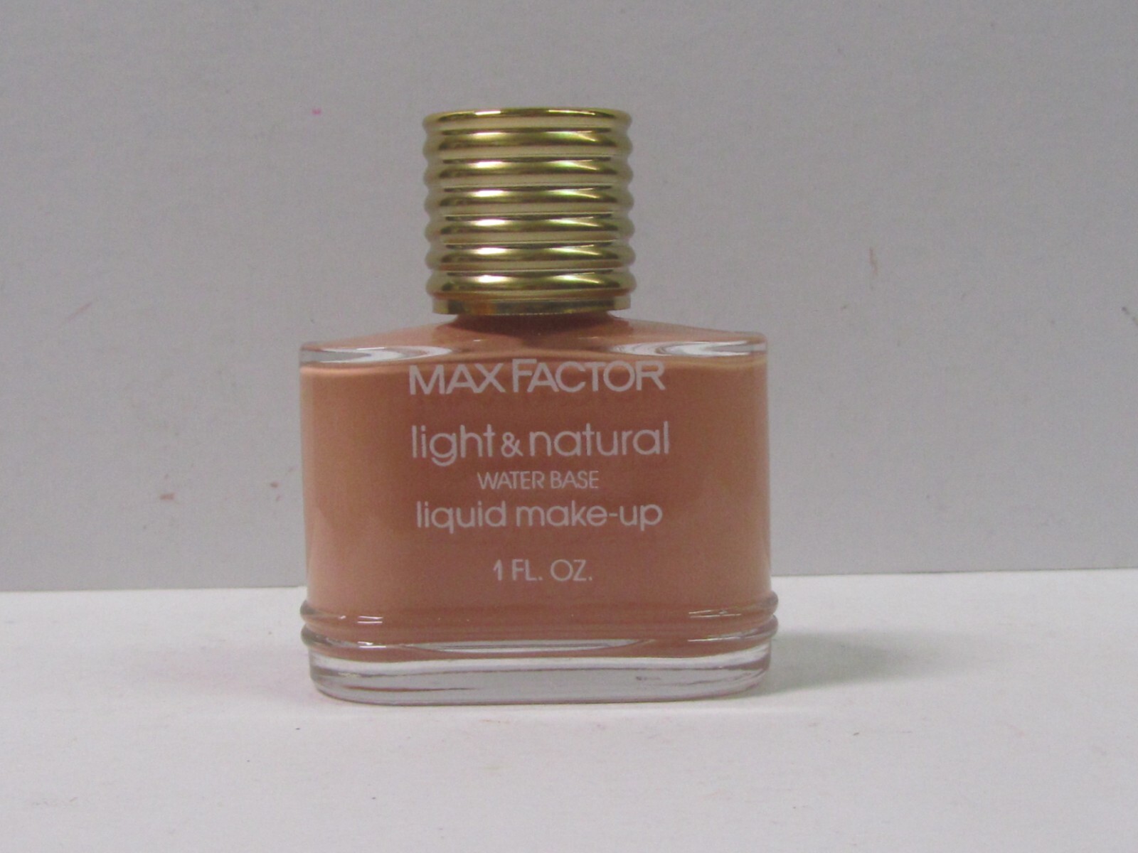 Max Factor Light & Natural Water Base Liquid Makeup color Honey Beige 1 oz.