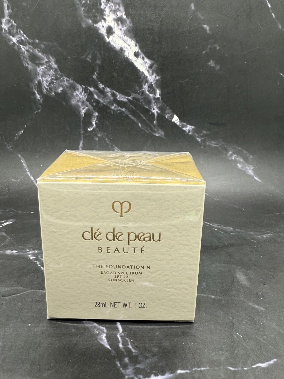 Cle De Peau The Foundation N SPF 22 – Tan Ocher 0 50 – 1 oz / 28 ml Sealed Box
